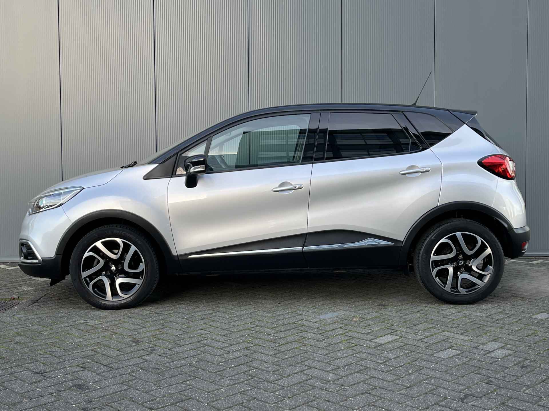 Renault Captur 1.2 TCe 120pk Automaat Dynamique | Navigatie | Climate controle | Cruise controle | Camera | Keyless entry | Inklapbare spiegels - 3/30