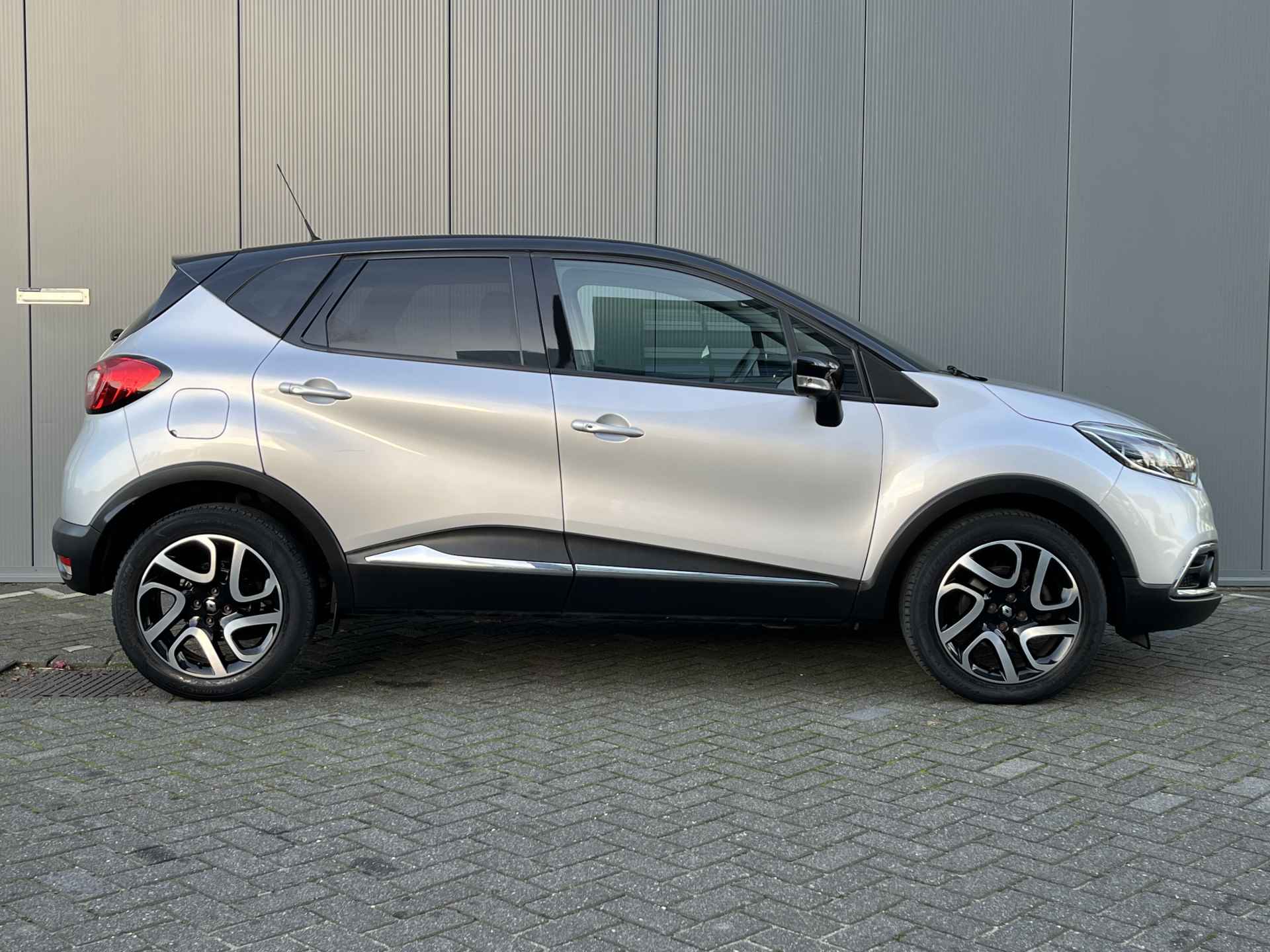 Renault Captur 1.2 TCe 120pk Automaat Dynamique | Navigatie | Climate controle | Cruise controle | Camera | Keyless entry | Inklapbare spiegels - 4/30