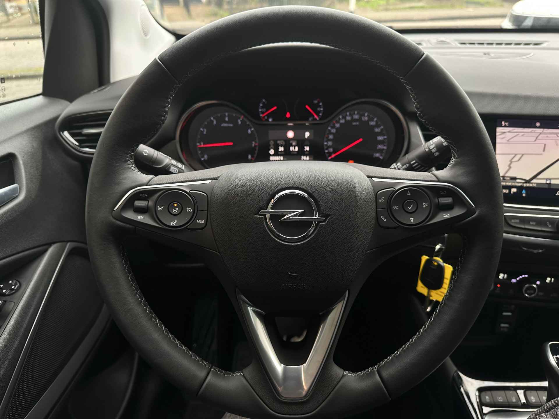 Opel Crossland 1.2 Turbo Elegance Automaat Stoel stuur en voorruitverwarming. - 17/33