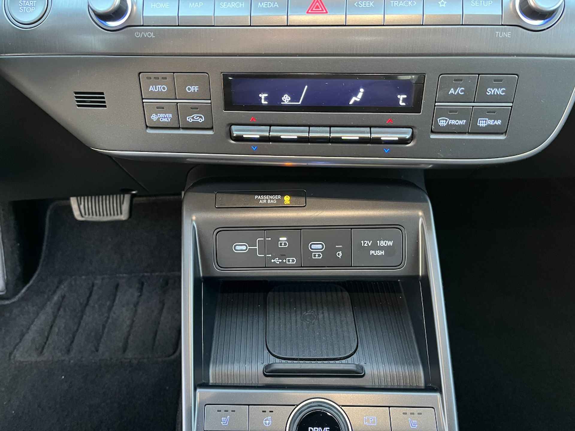 Hyundai Kona 1.6 GDI HEV Comf Smart | Apple carplay | Navi | Camera - 19/23