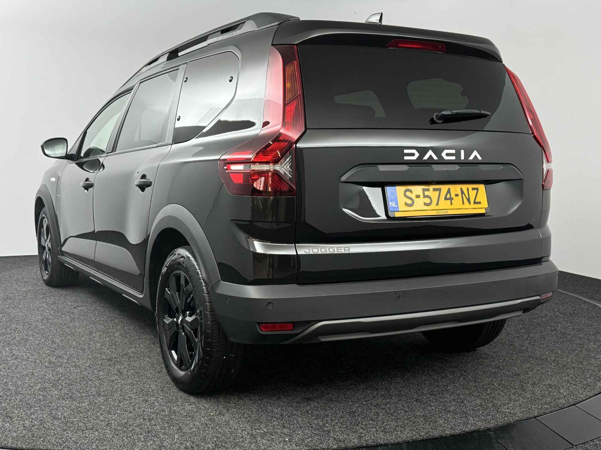 Dacia Jogger 1.0 TCe 110 Extreme 7p. | 1e eigenaar + dealer onderhouden! | Navi | Clima | Cruise | PDC V+A + Camera | Apple Carplay/Android Auto - 8/45