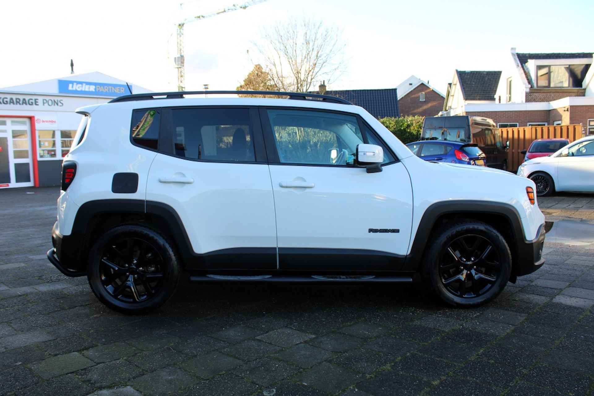 Jeep Renegade 1.4 Multi Air Night Eagle - 4/24