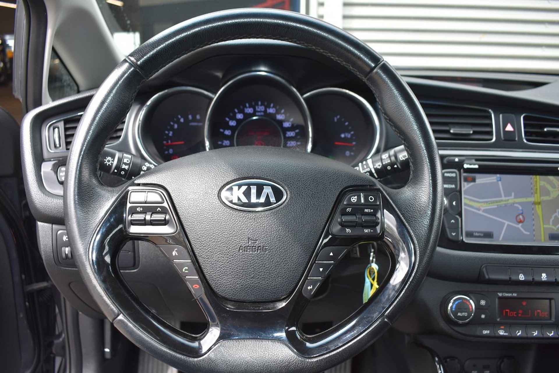 KIA Ceed 1.6 CRDI BUSINESS / NW APK / NAVI / TREKHAAK - 13/17