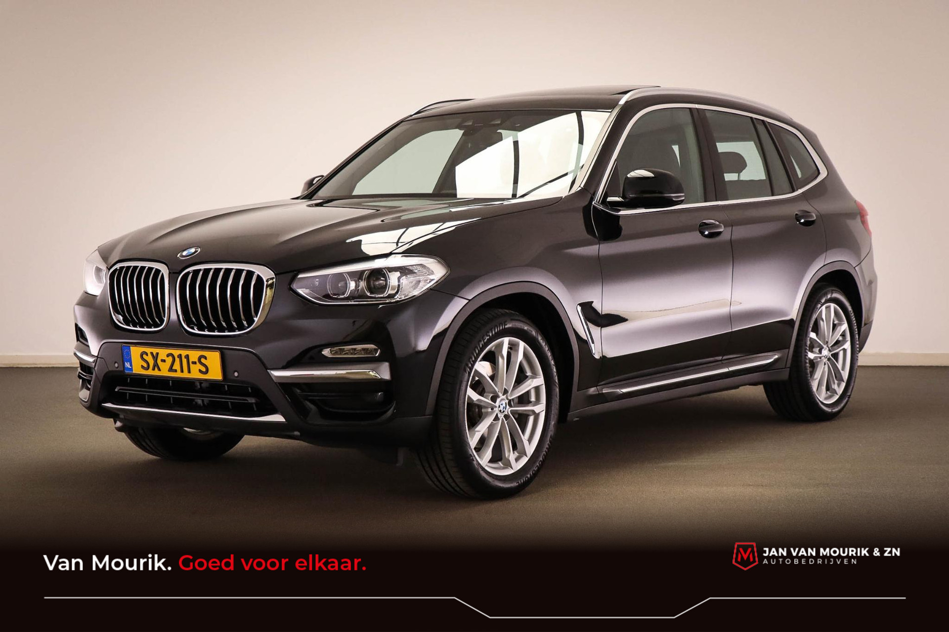 BMW X3 xDrive20i High Executive | LUXURY LINE | PANORAMADAK | LEDER | 19"