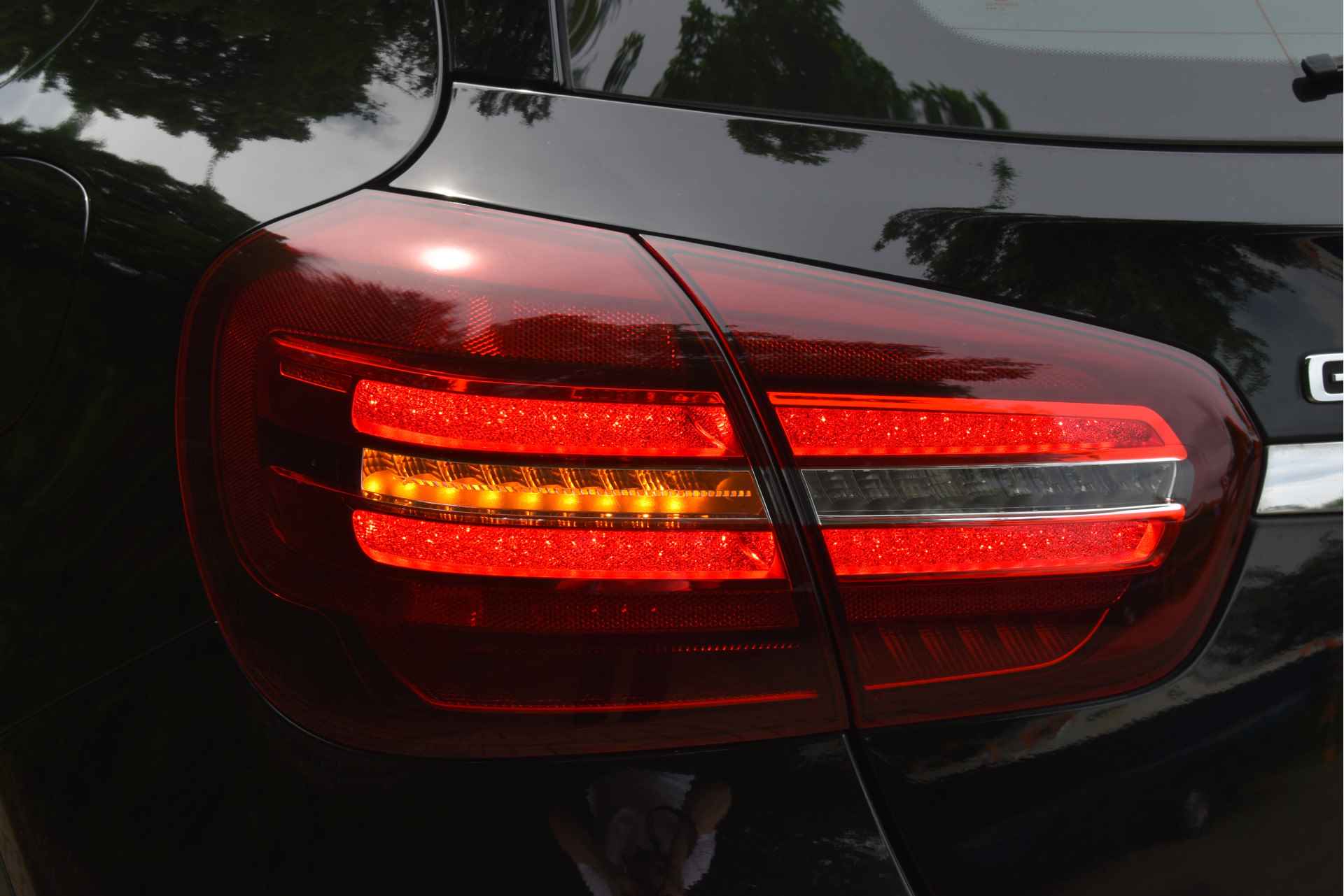 Mercedes-Benz GLA 180 PREMIUM PLUS Onderh.historie | Pano.dak | Sportstoelen | Stoelverw | Navi | Cruise Contr | Full LED / Xenon | LM-Velgen - 33/64