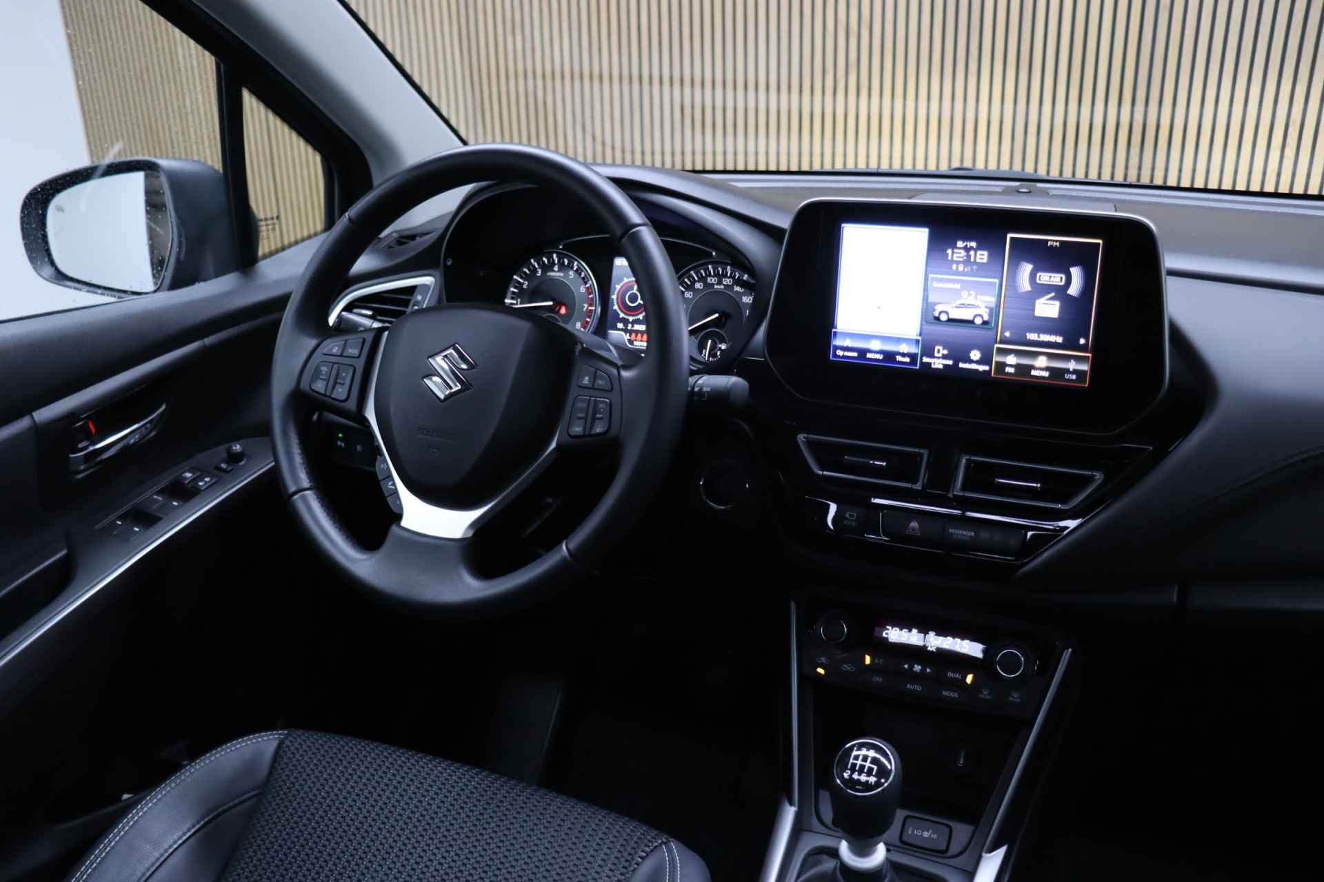 Suzuki S-Cross 1.4 Boosterjet Style Smart Hybrid | Panoramadak | Adaptive-cruise | 360 Graden Camera | Dodehoekdetectie | Navigatie | Apple Carplay & Android Auto - 42/48