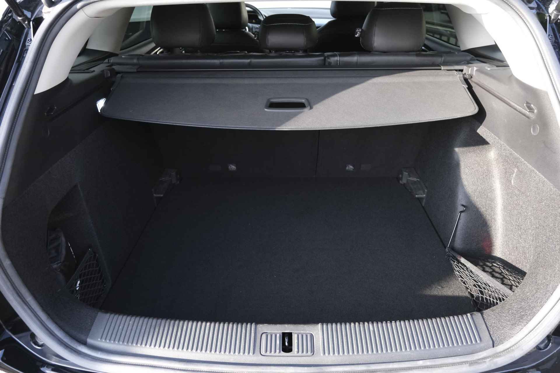 MG 5 Standard Range 177pk Luxury 50 kWh | All-season banden | Lederen bekleding | Climate control | Achteruitrijcamera + parkeersensoren - 33/33