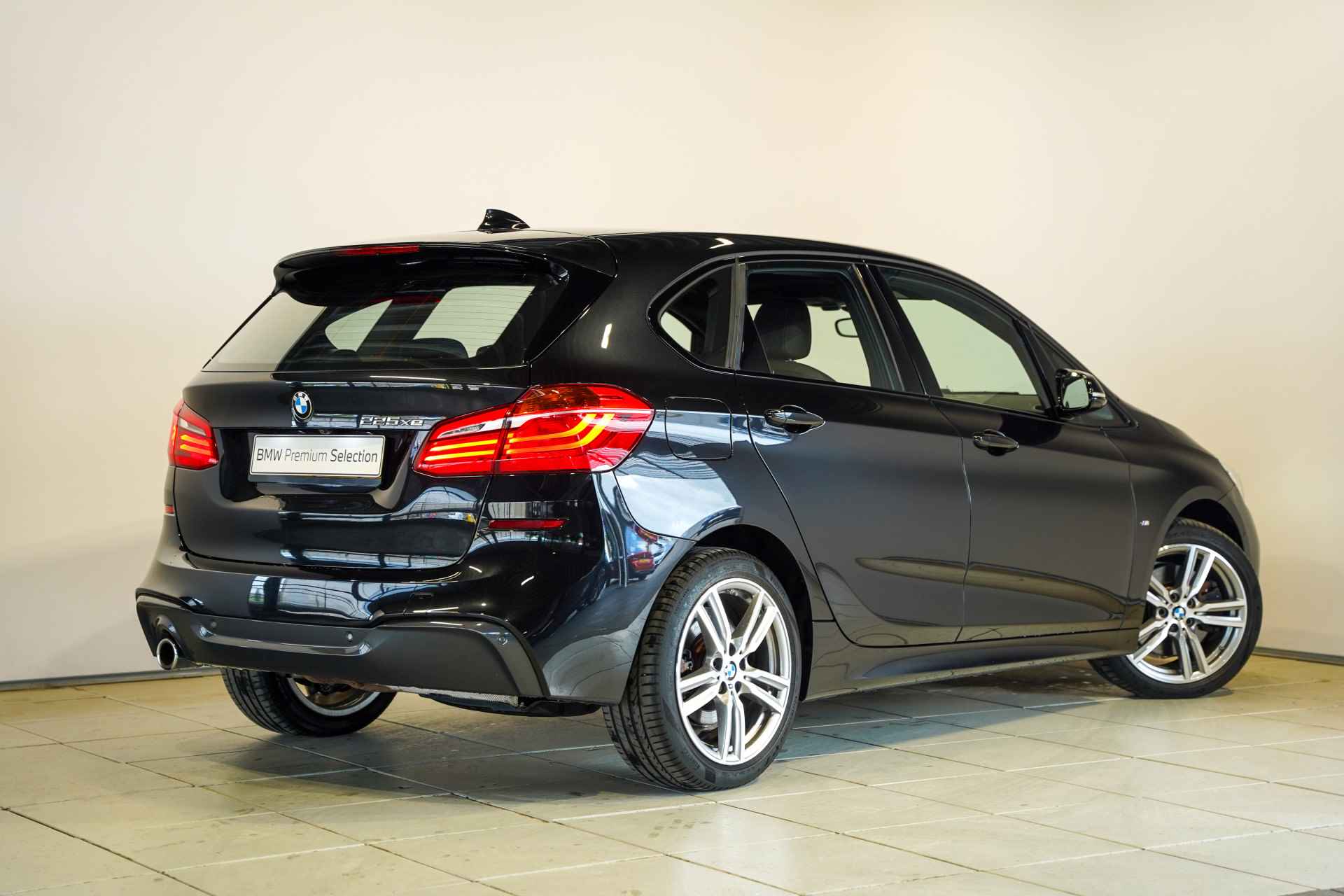 BMW 2 Serie Active Tourer 225xe Executive M Sportpakket Aut. - 2/27