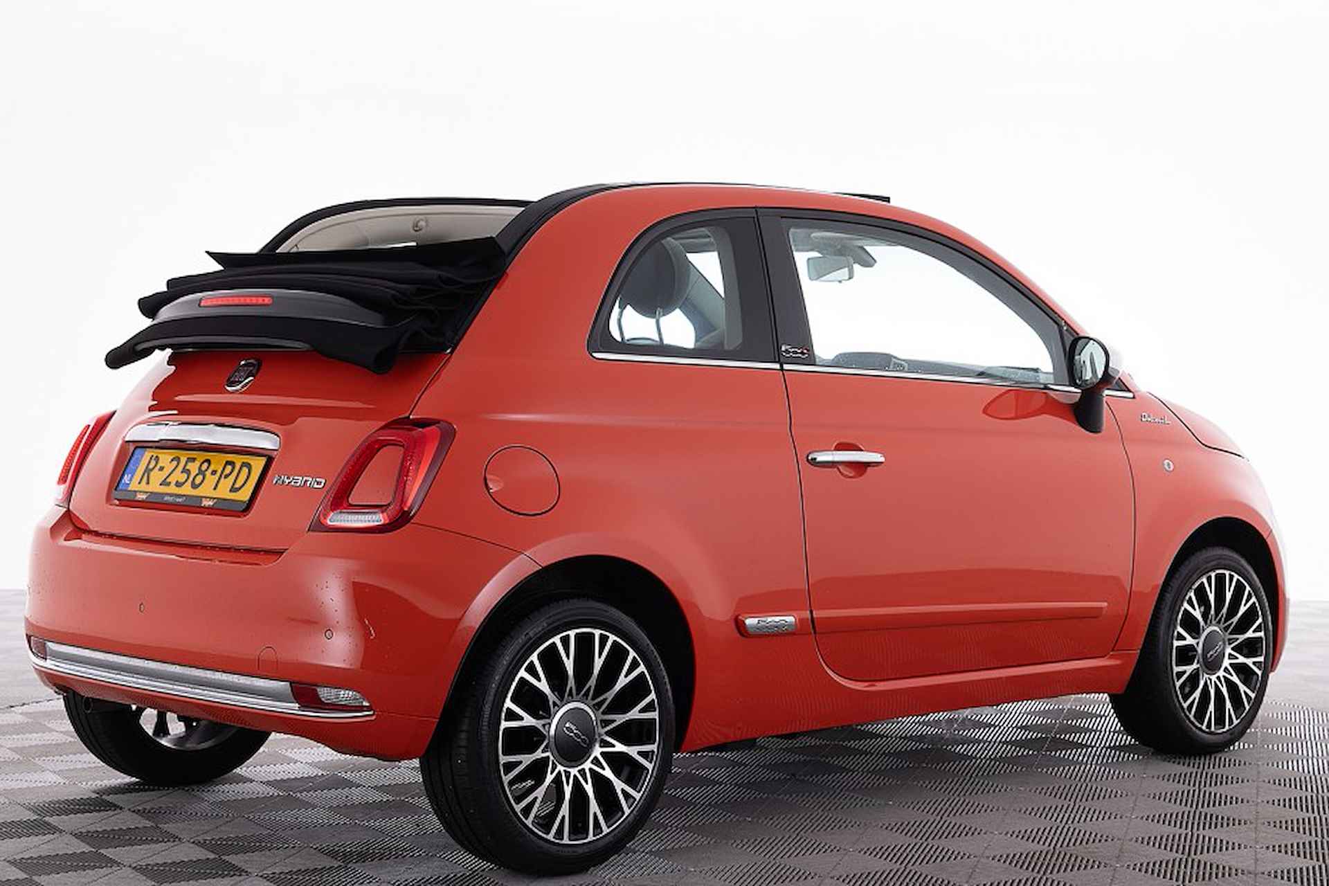 Fiat 500C 1.0 Hybrid Dolcevita | ECC | PDC ✅ 1e Eigenaar . - 13/18