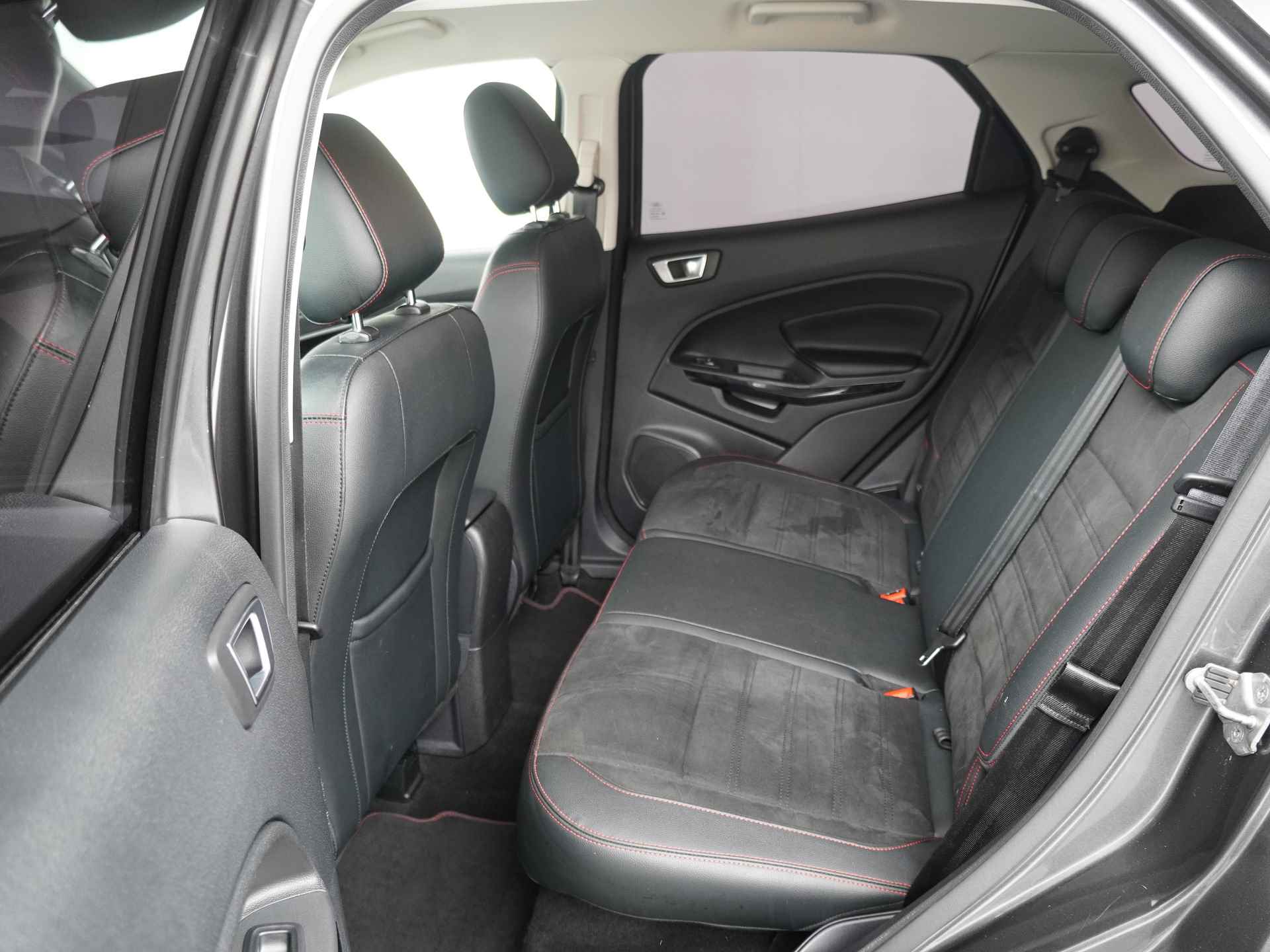 Ford EcoSport 1.0 EcoBoost 125PK ST-Line | Half leder | Navigatie | Clima | BLIS | Camera | ISOFIX | - 10/21