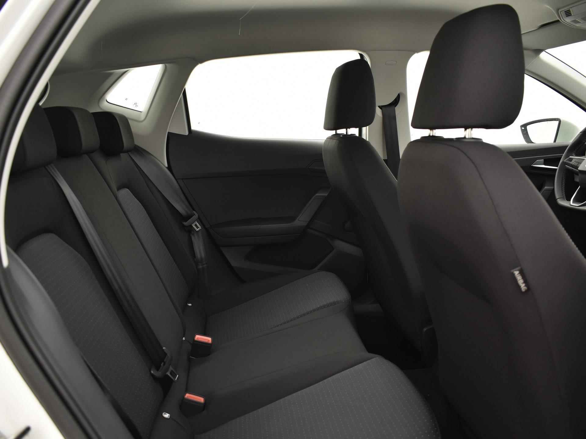 SEAT Ibiza Style 1.0 70 kW / 95 pk EcoTSI Hatchback 5 deurs | 15 Inch wielen | Apple Carplay | Inruilbonus 1000,-! - 6/20