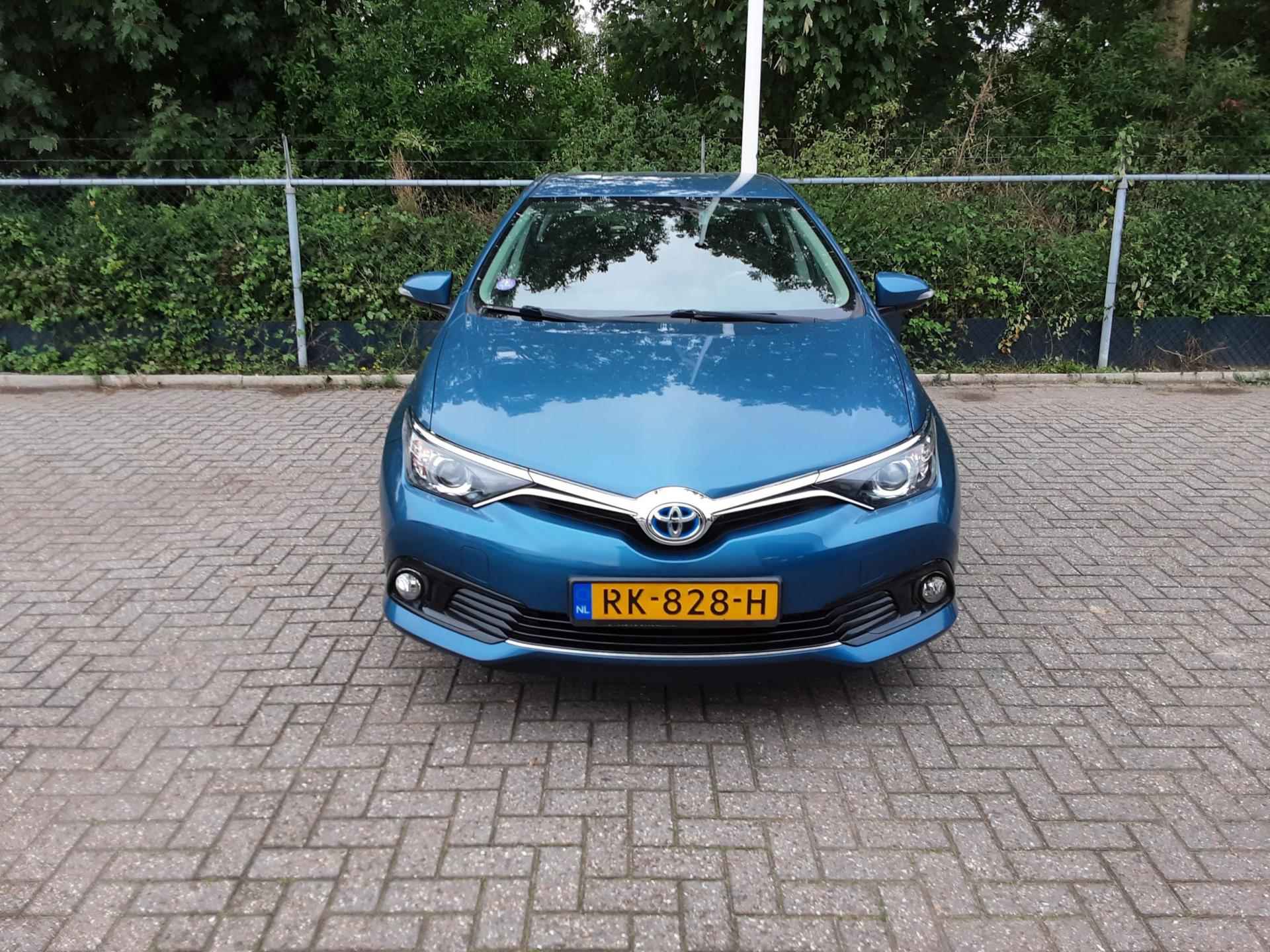 Toyota Auris 1.8 Hybrid Aspiration AUTOMAAT - 6/19