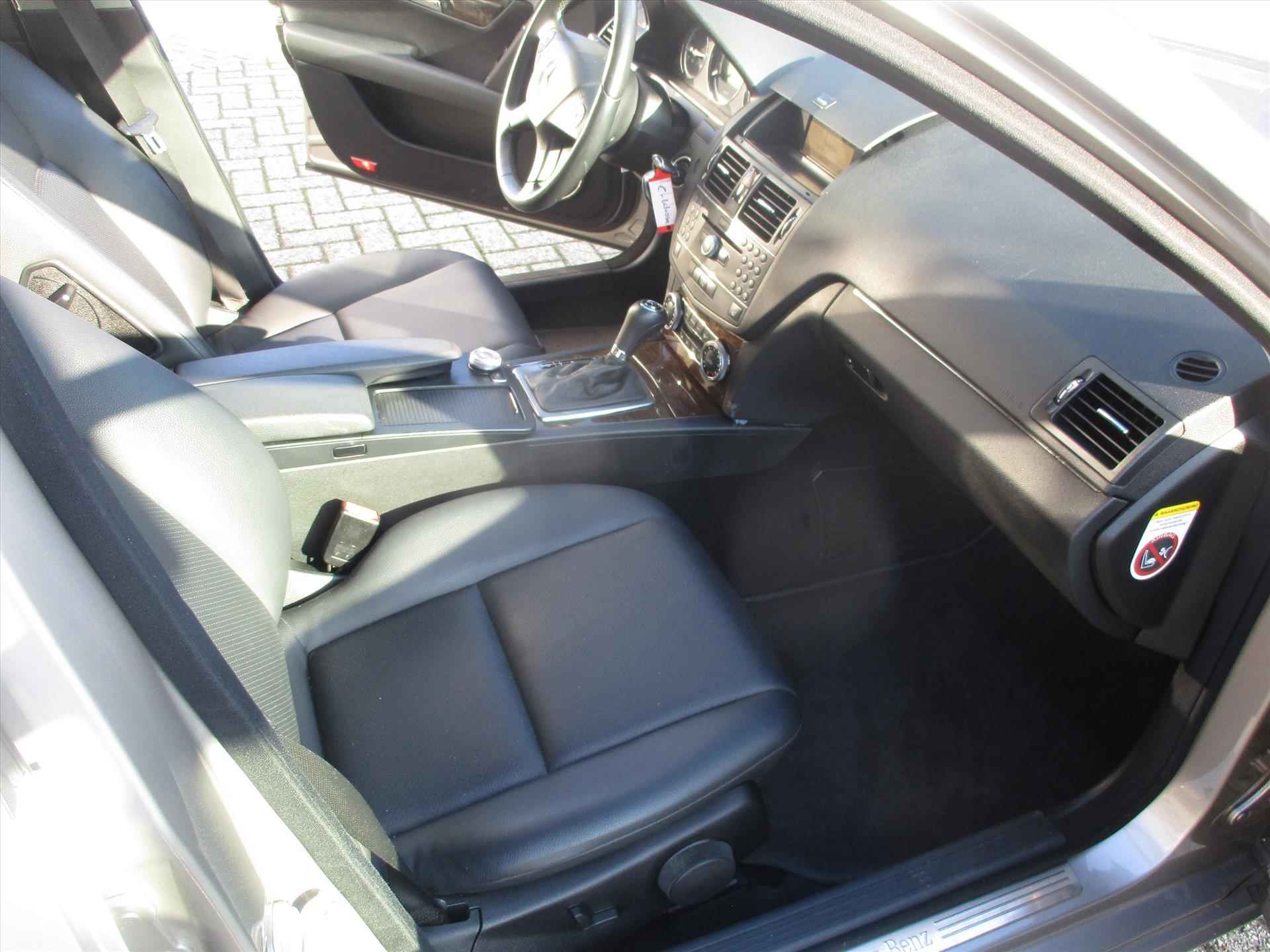 Mercedes C-Klasse 2.2 CDI C200 SEDAN AUT Elegance - 9/13