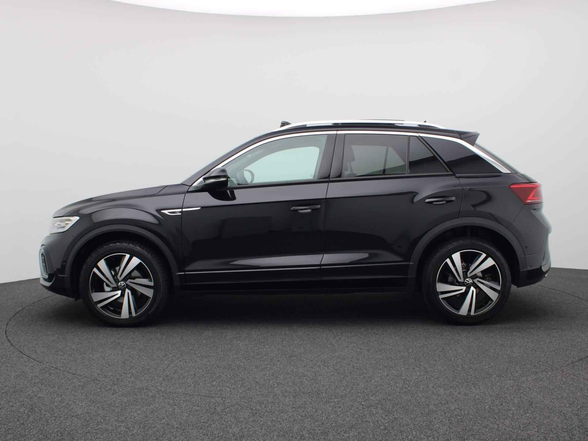 Volkswagen T-Roc 1.5 TSI R-Line Business 150PK DSG LED-Matrix, Keyless Entry & Start, Pano-Schuifdak, Achteruitrijcamera, Travel Assist, 18" LM Velgen - 2/49