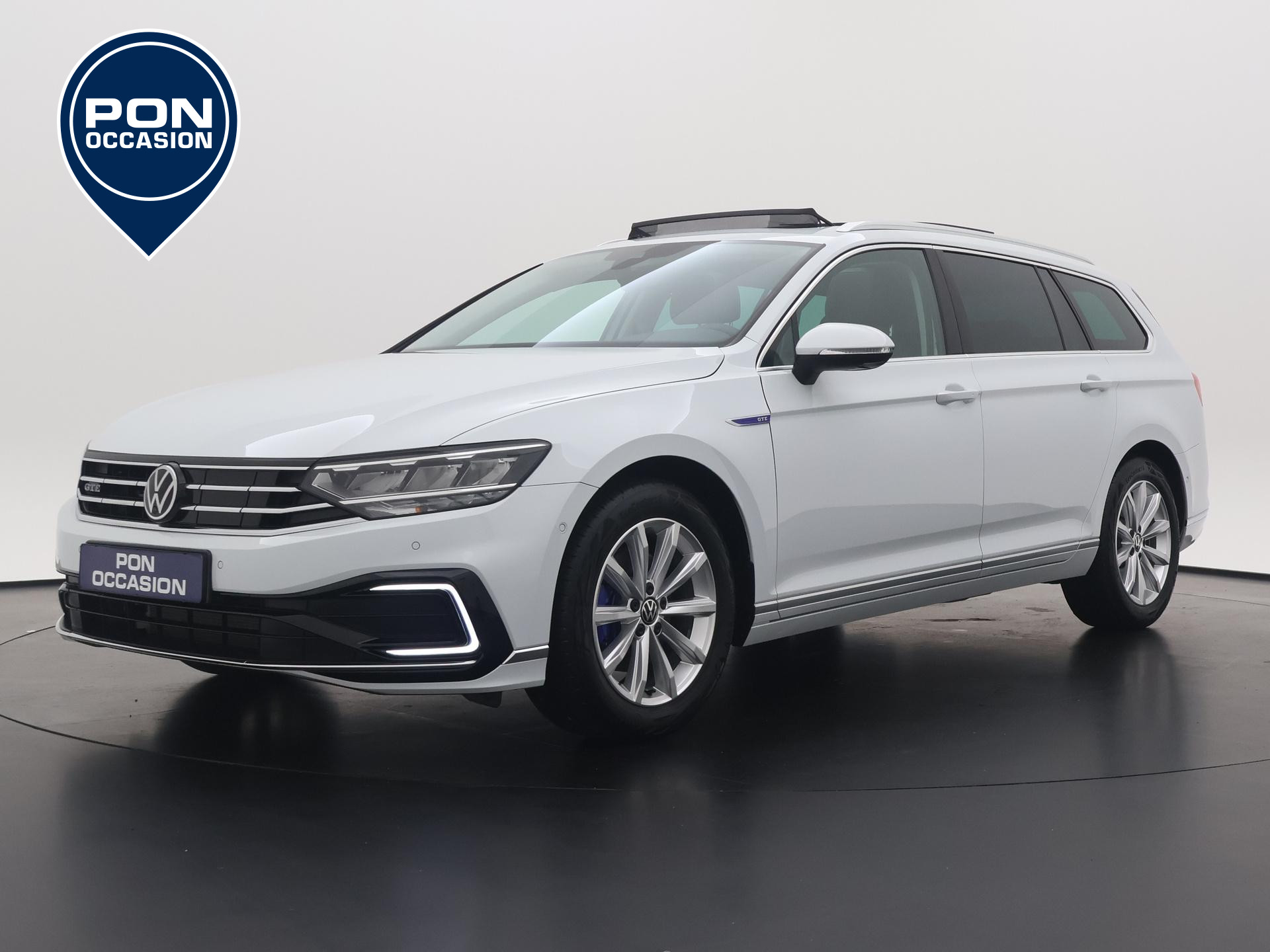 Volkswagen Passat Variant 1.4 TSI PHEV GTE Business | Pano.dak | Stoelverwarming | ACC | Navigatie | 360 Camera | Keyless | LED | 17" |