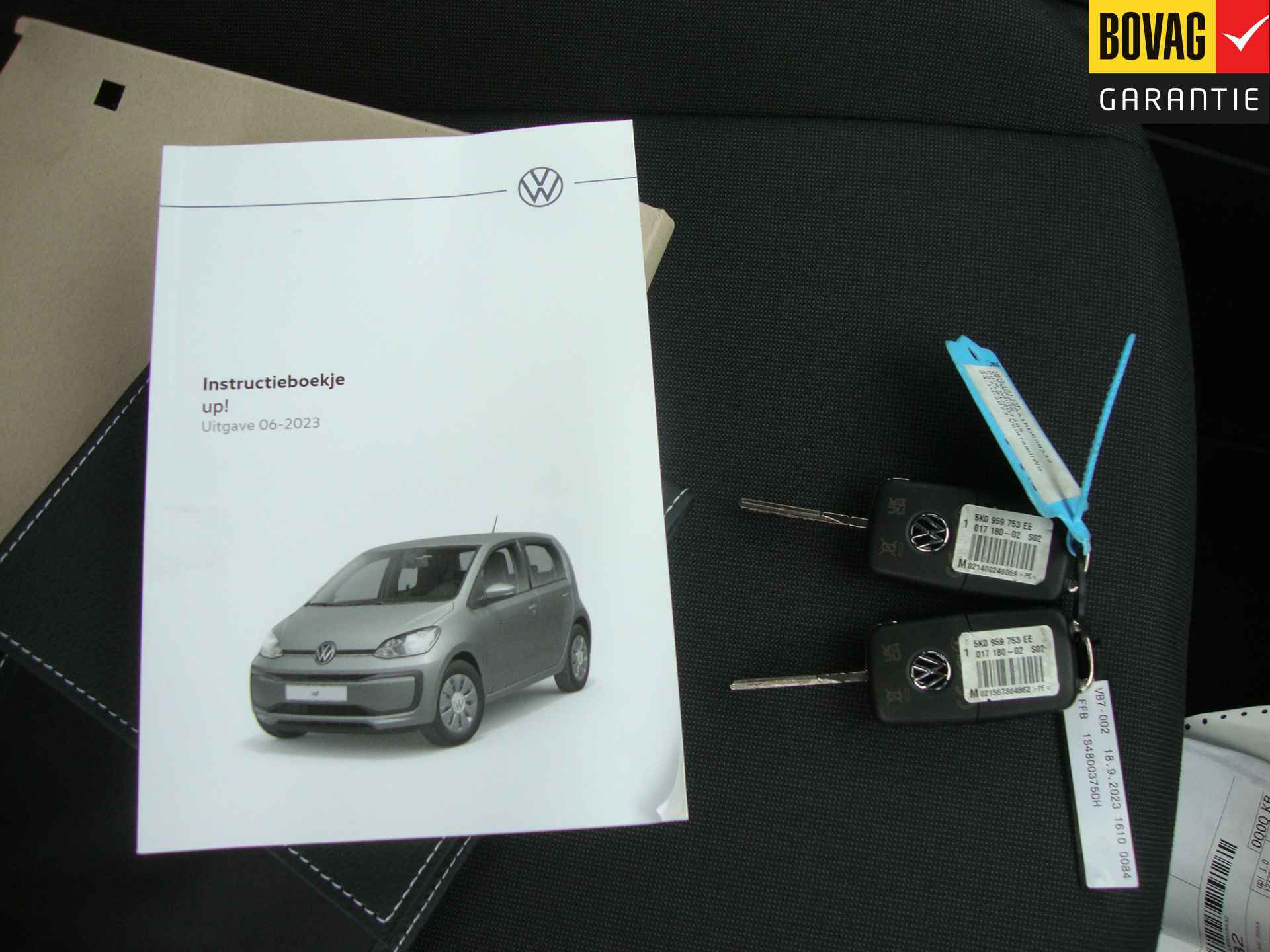 Volkswagen up! 1.0 NIEUW! 48kw ( Lichtmetalen velgen, Zwart dak en spiegels, Airco, DAB Radio, Line assist) RIJKLAARPRIJS! - 9/29