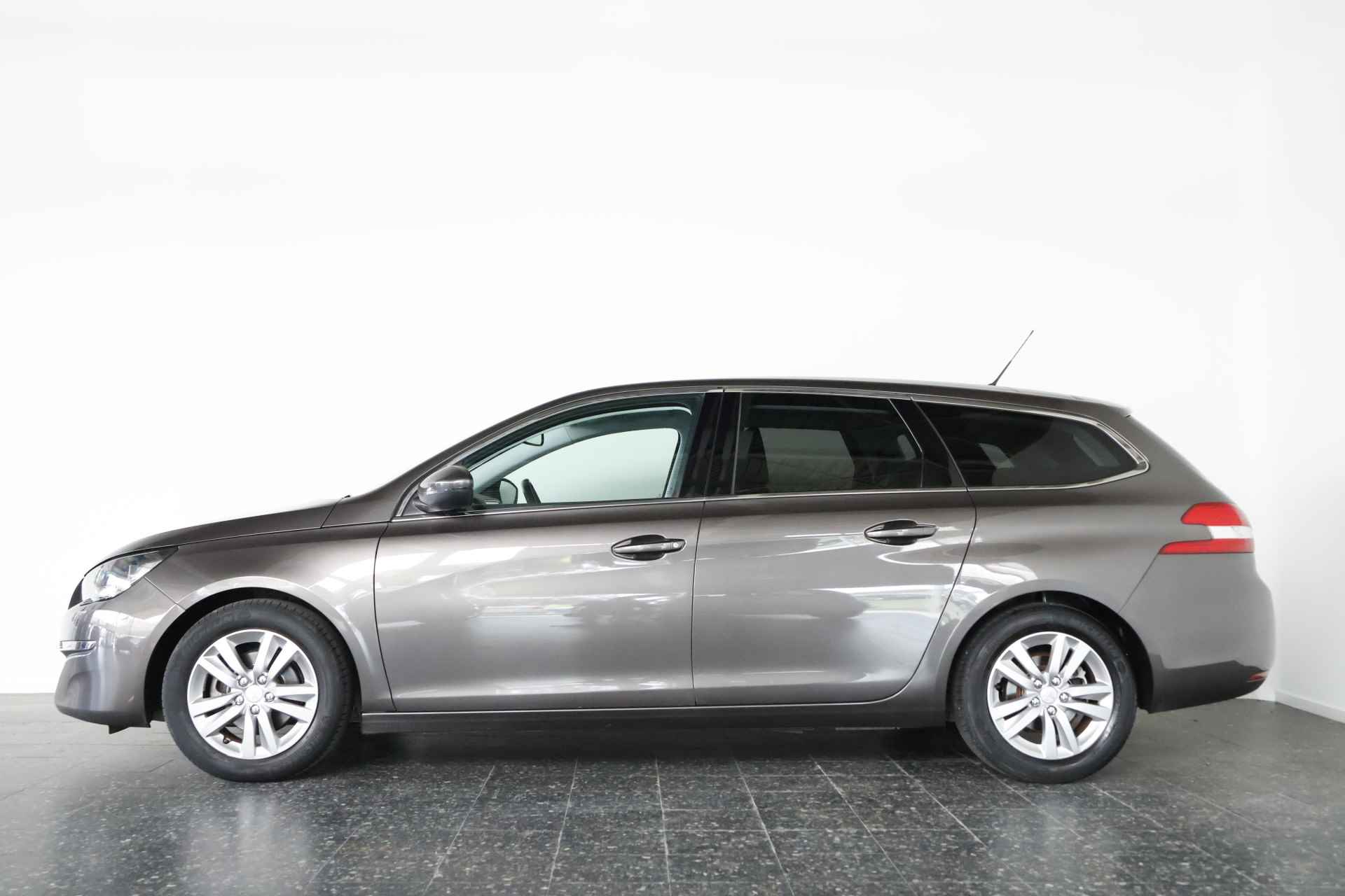 Peugeot 308 SW 1.6 BlueHDi Allure / Navigatie / Clima / Bluetooth / LMV - 25/25