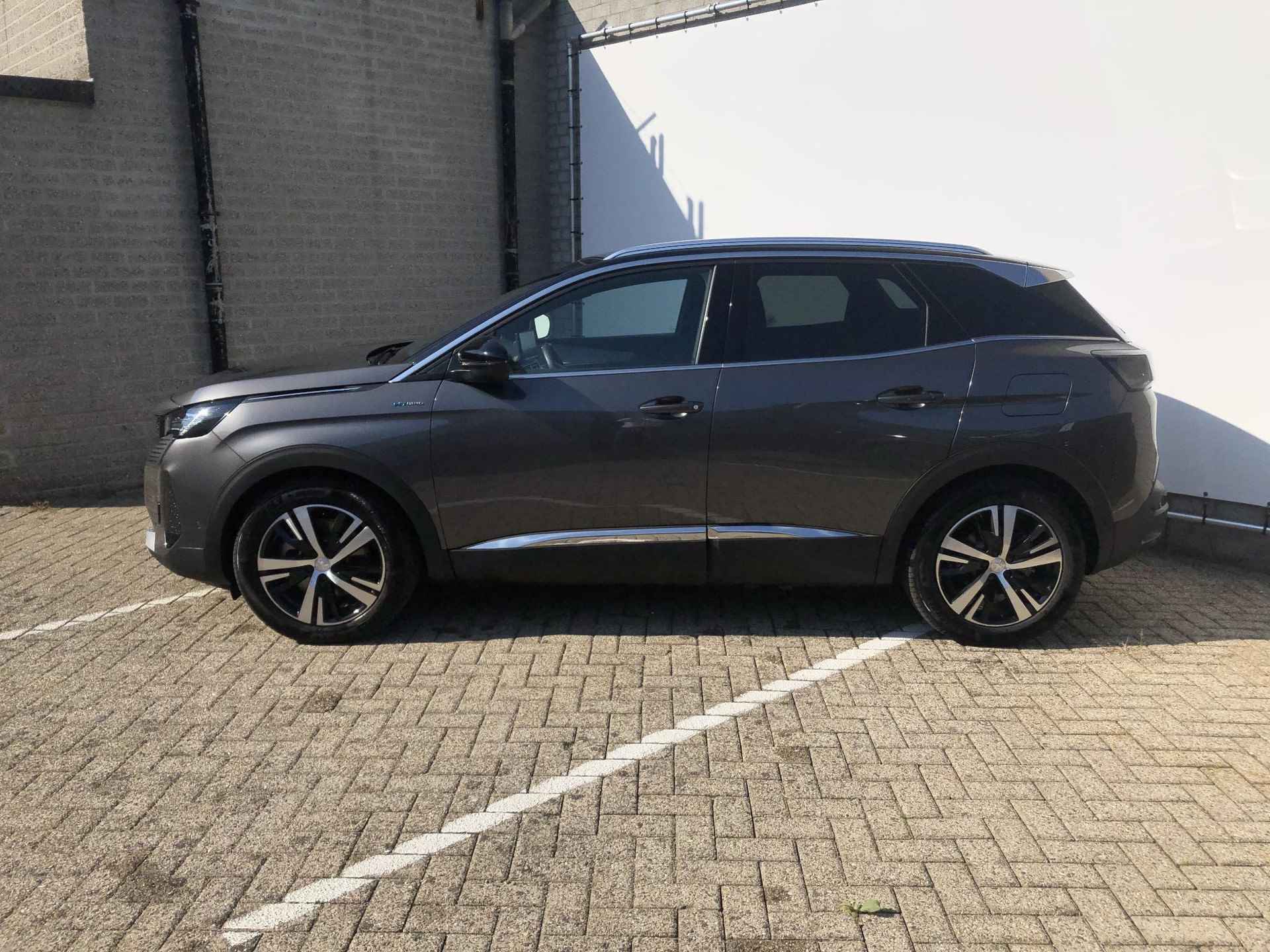 Peugeot 3008 1.6 HYbrid 225 GT | Elek. Stoel | Navigatie | Stoelverwarming | Adaptieve Cruise - 2/21