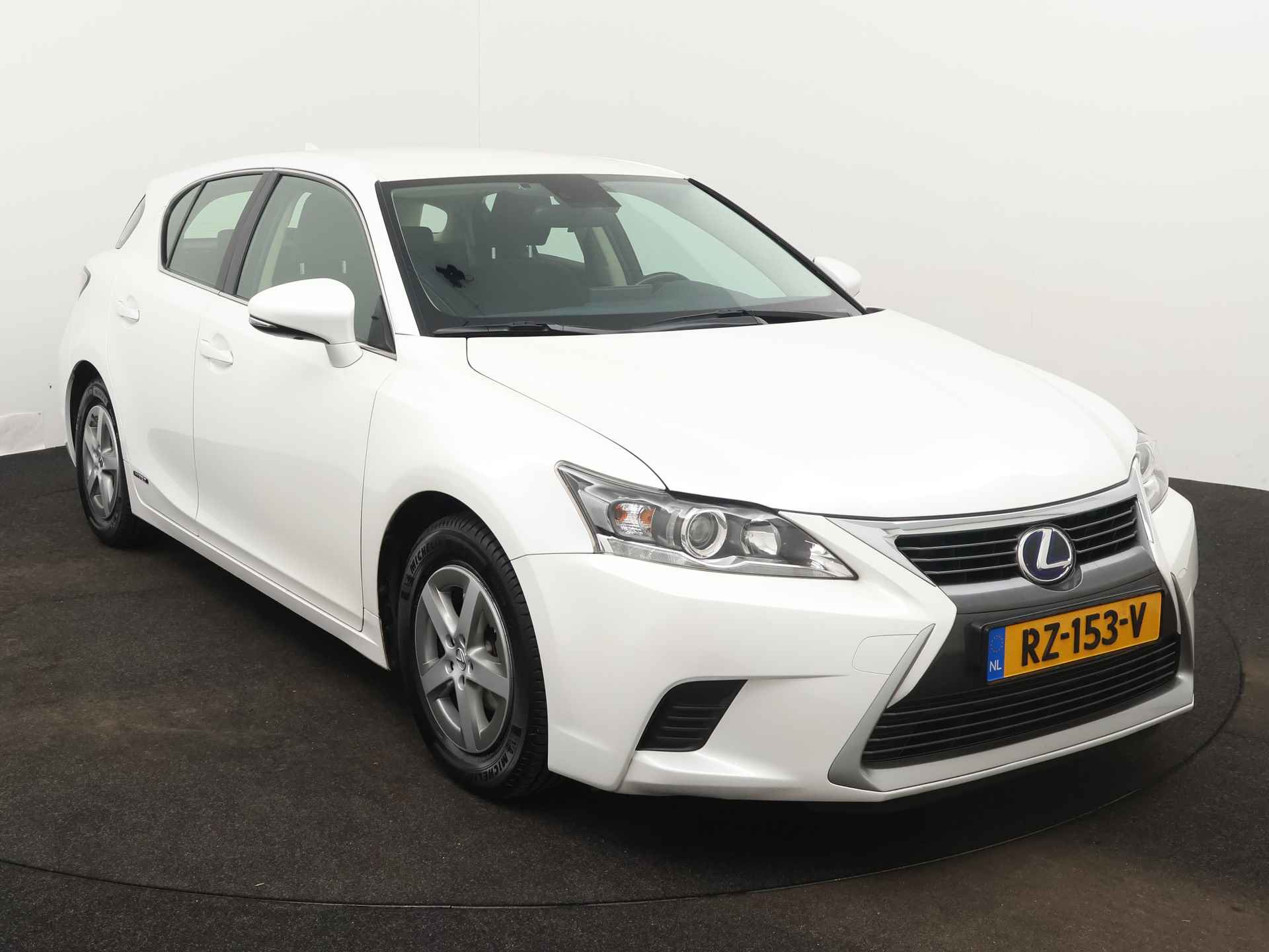 Lexus CT 200h 25th Edition Limited | Navigatie | Parkeersensoren | - 28/42