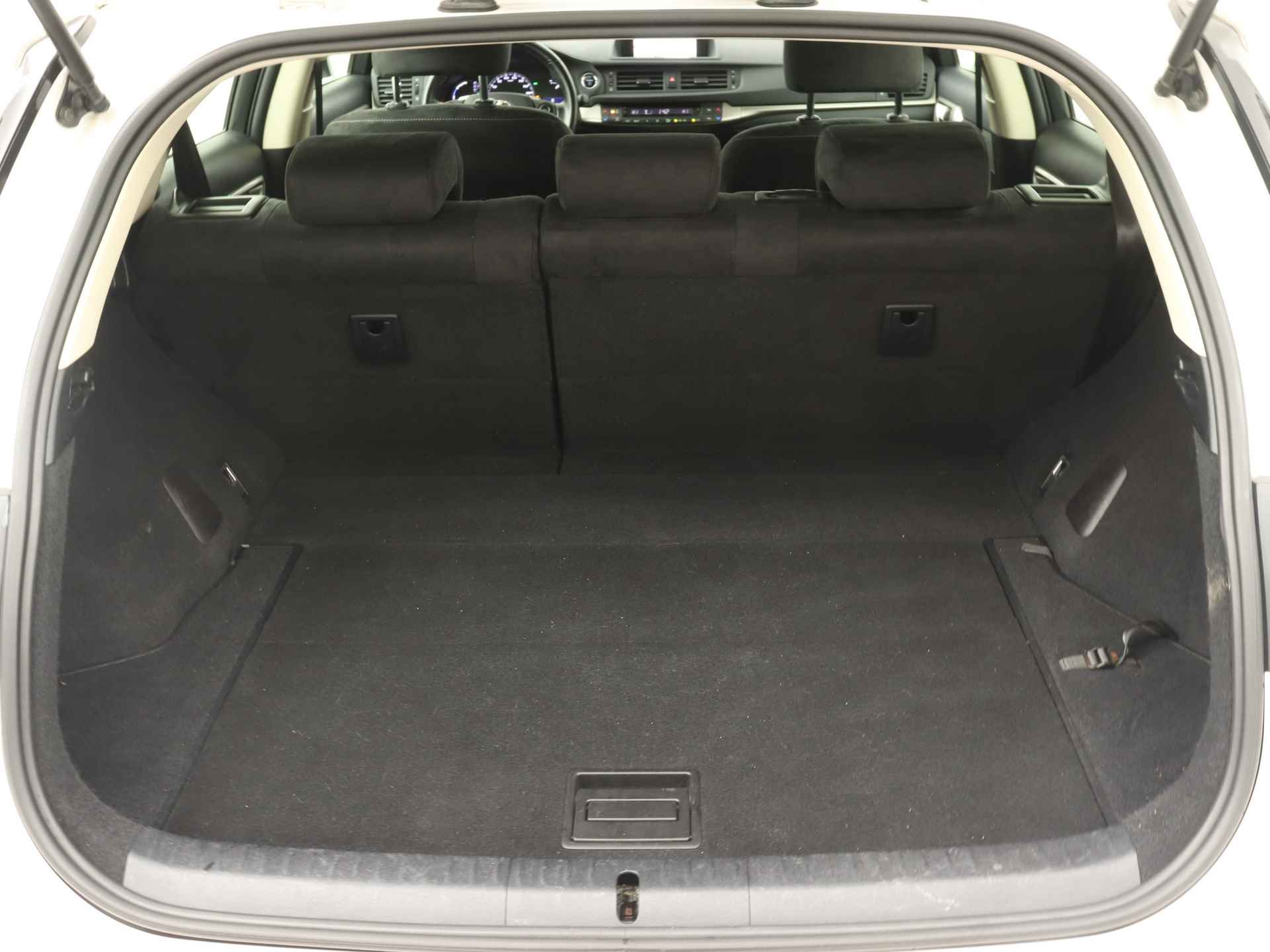 Lexus CT 200h 25th Edition Limited | Navigatie | Parkeersensoren | - 35/42