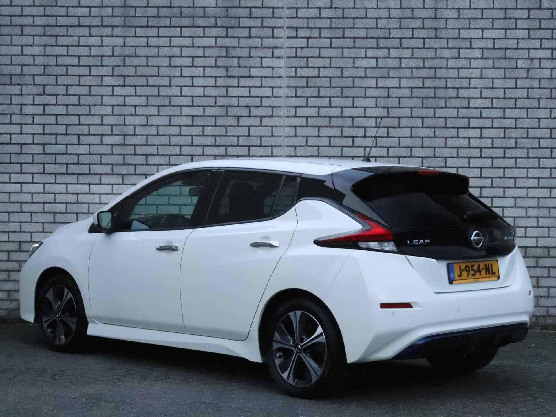 Nissan LEAF 40 kWh N-Connecta | All-Season banden - 7/35