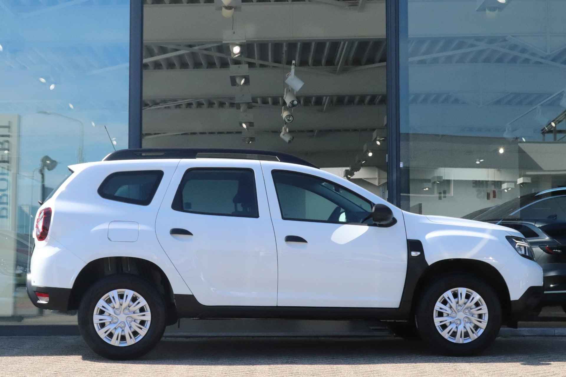 Dacia Duster 1.0 TCe Essential | Stoelverwarming | Airco | Radio | Incl. Sidesteps | - 25/27