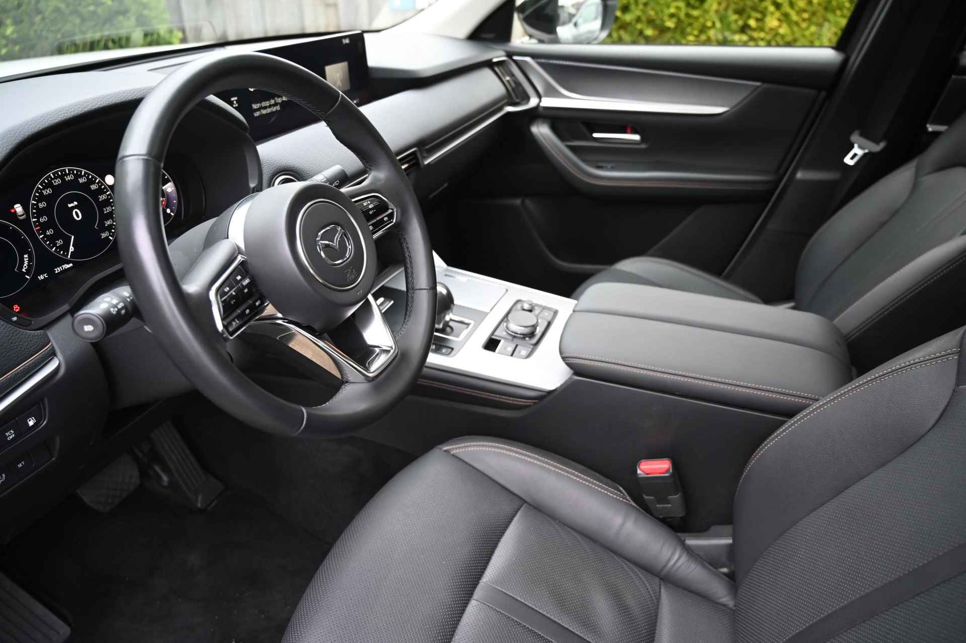 Mazda CX-60 e-SkyActiv 327 PHEV automaat Homura Comfort & Convenience/Sound & Driver Assistance & Panoramic Pack *Trekhaak* *Origineel NL* - 21/70