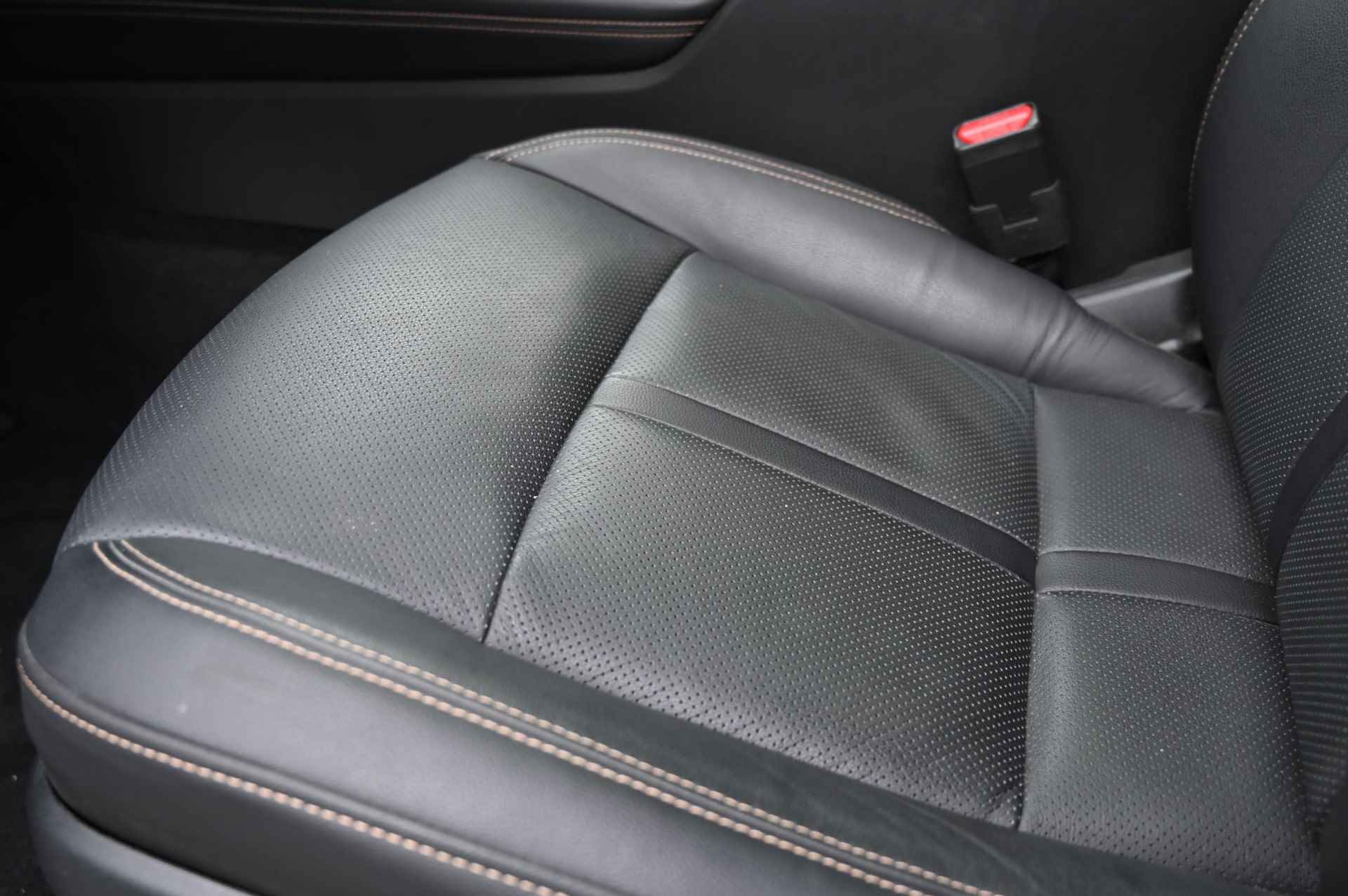 Mazda CX-60 e-SkyActiv 327 PHEV automaat Homura Comfort & Convenience/Sound & Driver Assistance & Panoramic Pack *Trekhaak* *Origineel NL* - 22/70