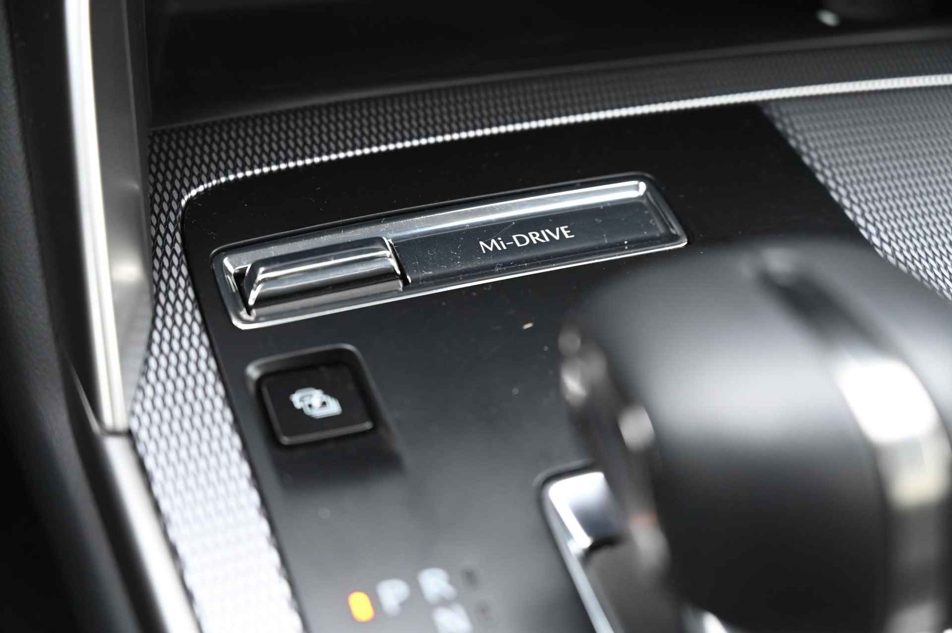Mazda CX-60 e-SkyActiv 327 PHEV automaat Homura Comfort & Convenience/Sound & Driver Assistance & Panoramic Pack *Trekhaak* *Origineel NL* - 52/70
