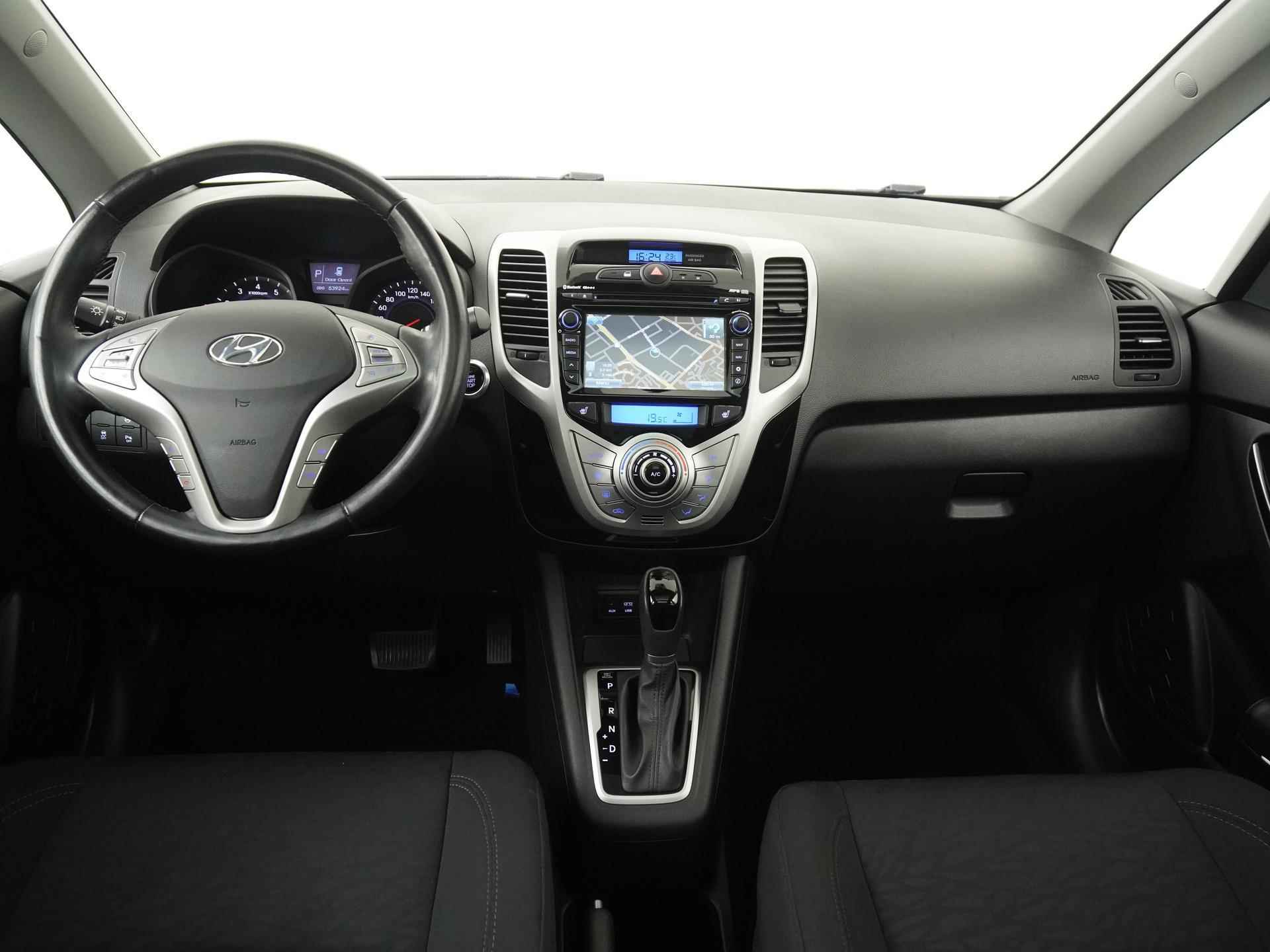 Hyundai ix20 1.6i Premium Automaat | Trekhaak | Panoramadak | Zondag Open! - 5/38