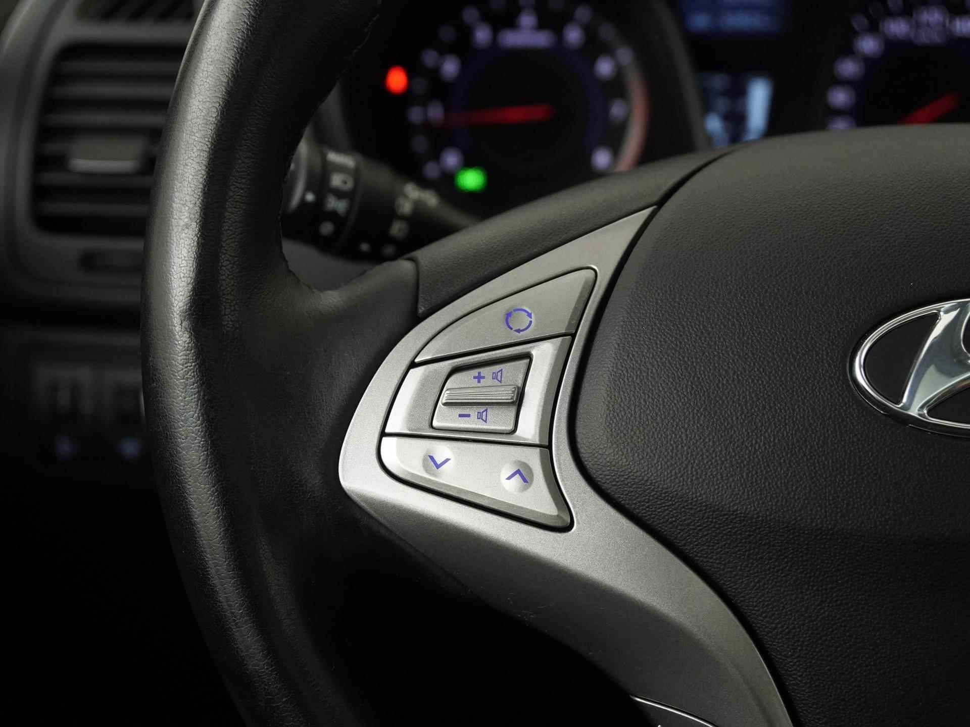 Hyundai ix20 1.6i Premium Automaat | Trekhaak | Panoramadak | Zondag Open! - 7/38