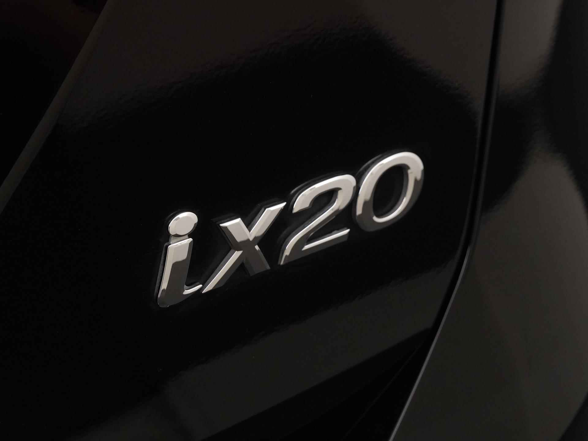 Hyundai ix20 1.6i Premium Automaat | Trekhaak | Panoramadak | Zondag Open! - 21/38