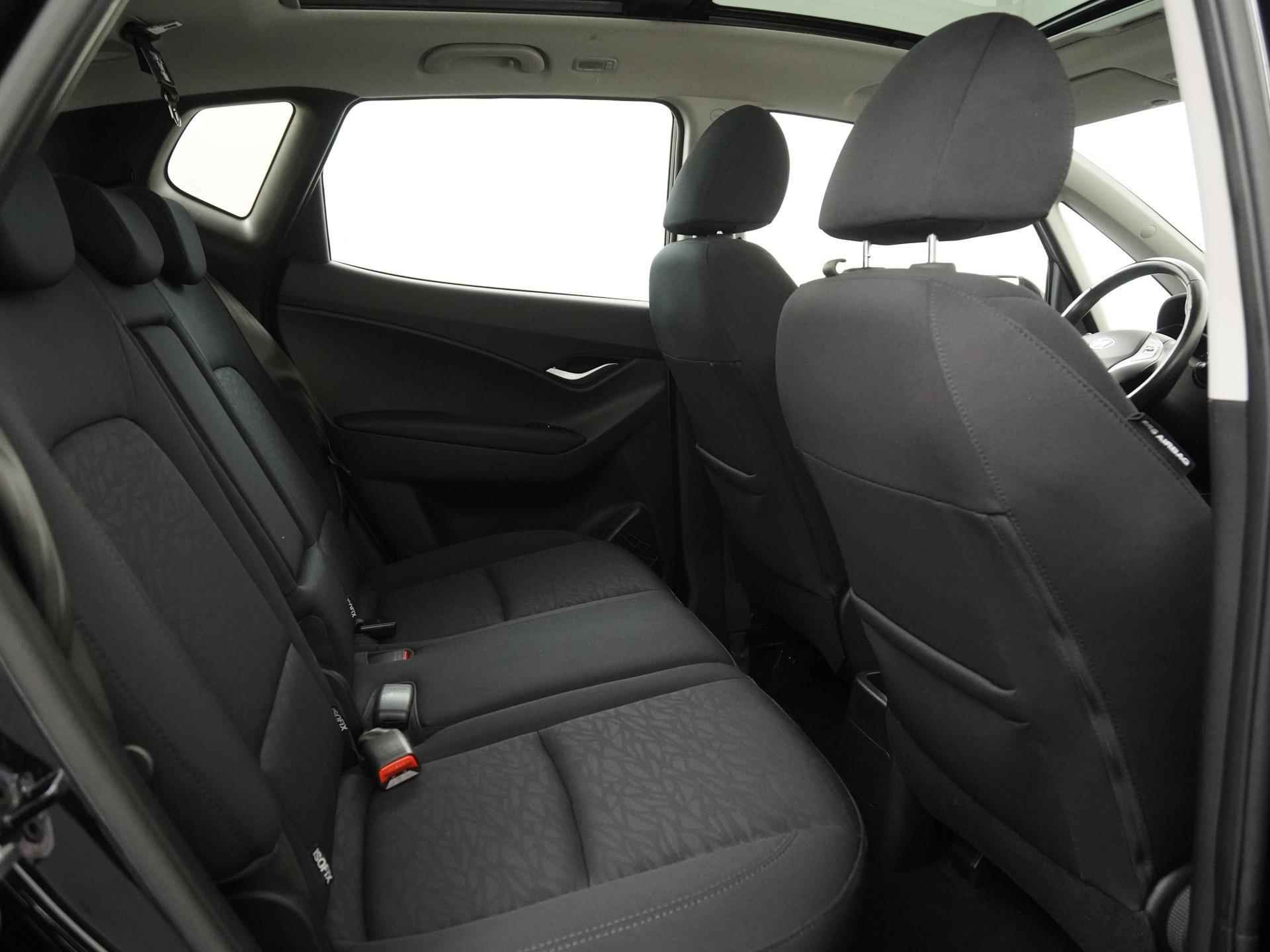 Hyundai ix20 1.6i Premium Automaat | Trekhaak | Panoramadak | Zondag Open! - 22/38