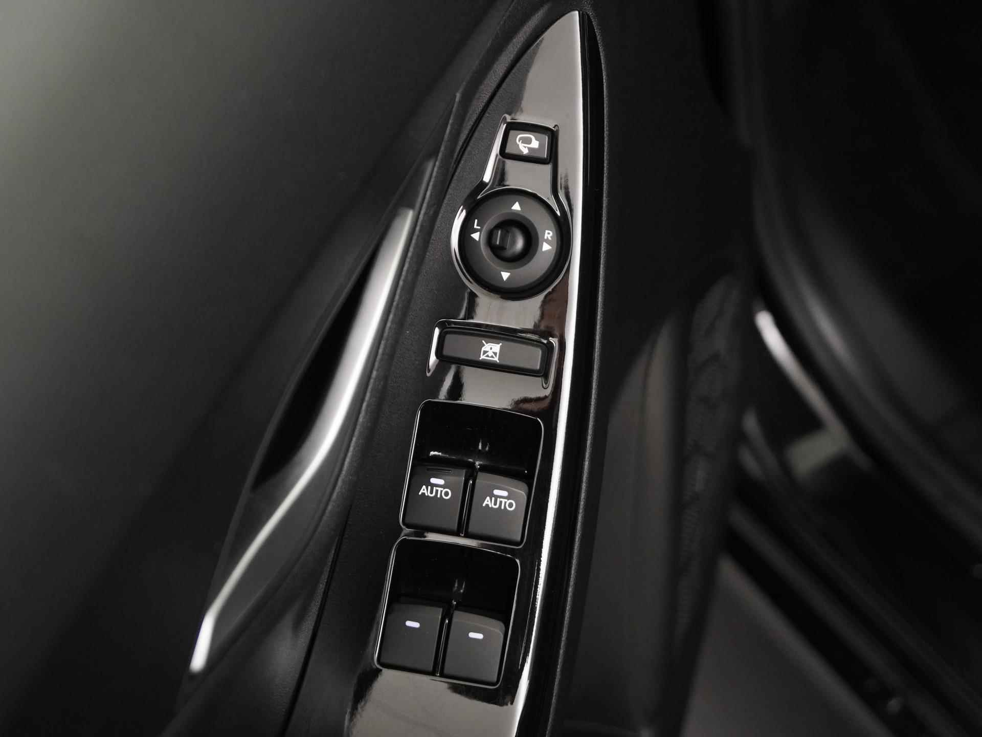 Hyundai ix20 1.6i Premium Automaat | Trekhaak | Panoramadak | Zondag Open! - 32/38