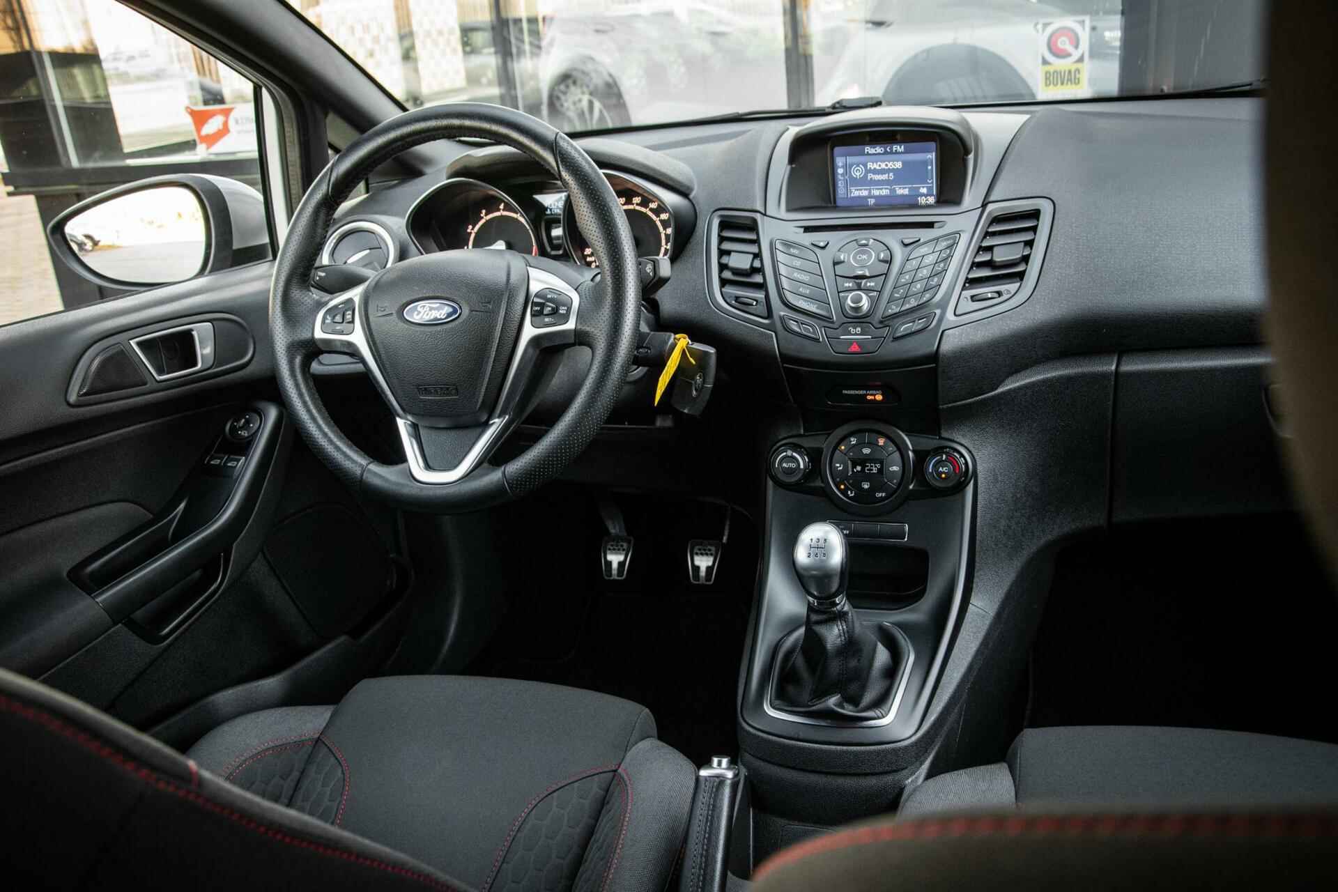 Ford Fiesta 1.0 EcoBoost Titanium*ST-LINE*NAVI*CLIMA*NAP*VOL - 34/57