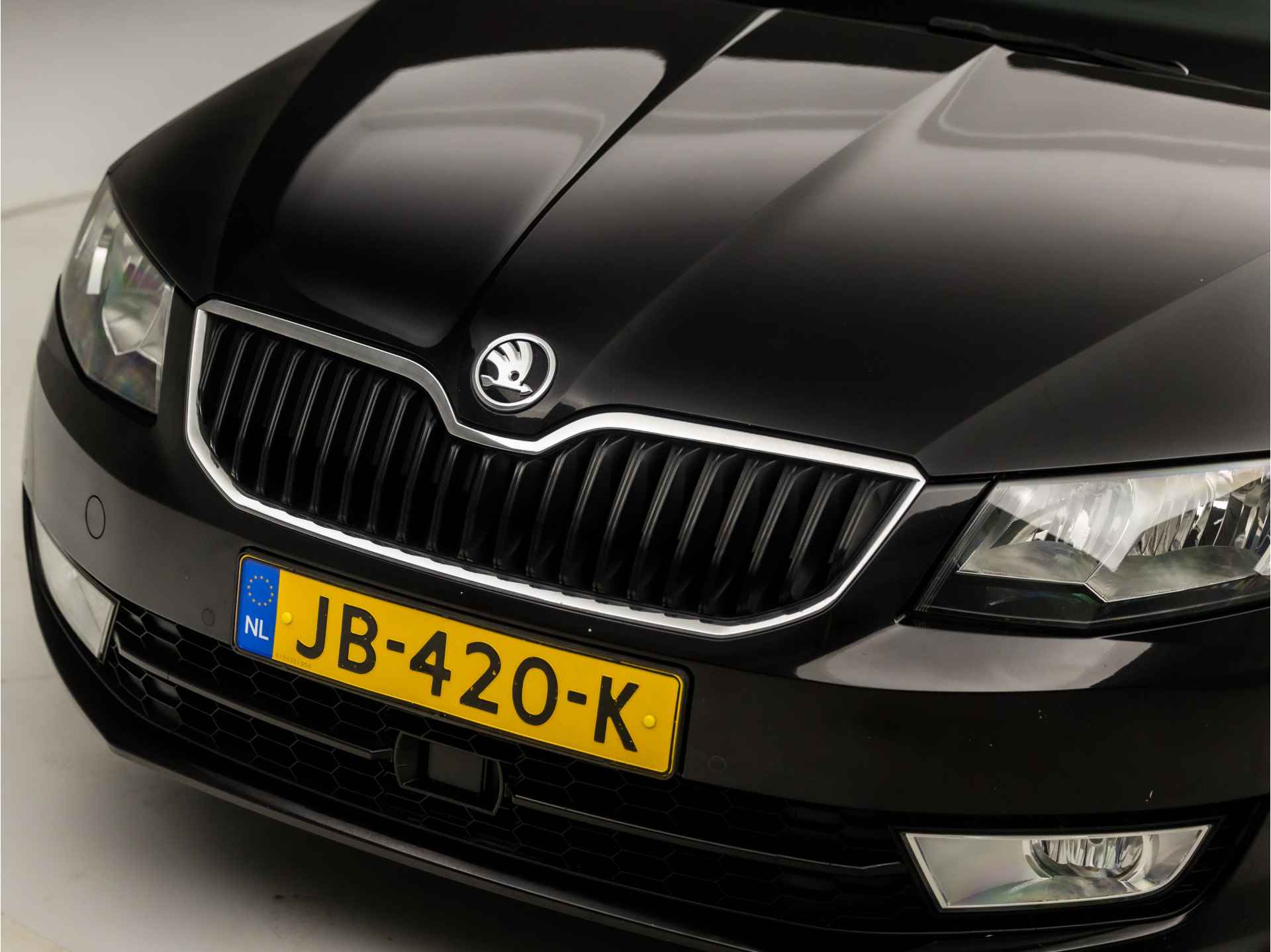 Škoda Octavia 1.4 TSI Sport 150Pk Automaat (NAVIGATIE, CLIMATE, STOELVERWARMING, ADAPTIVE CRUISE, ARMSTEUN, SPORTSTOELEN, PARKEERSENSOREN, TREKHAAK, NIEUWE APK, NIEUWSTAAT) - 29/33