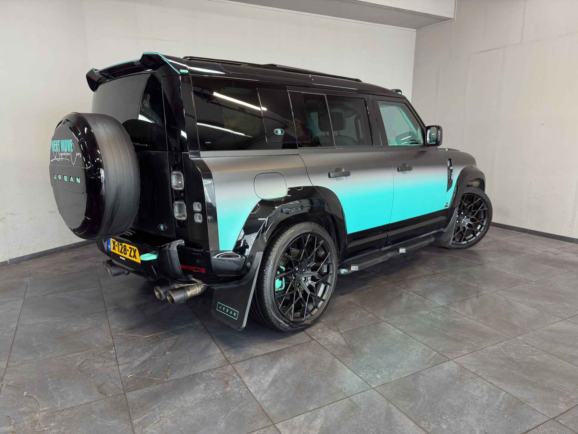 Land Rover Defender 2.0 P400e 110 X✅Customized Signature Car✅UNIEK✅Custom Interieur✅Stoelventilatie✅URBAN✅Meridian✅Panoramadak✅ - 6/88