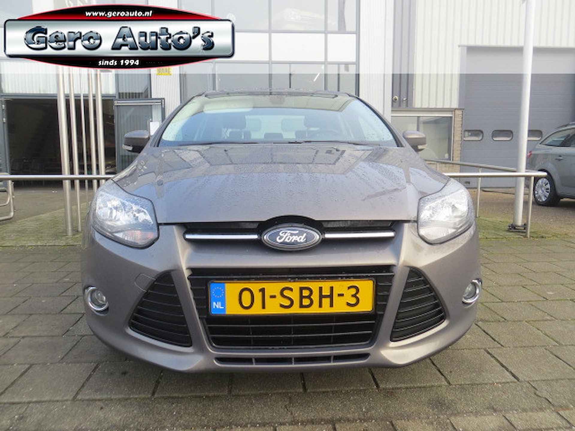 Ford Focus 1.6 TI-VCT First Edition sedan nl auto 122 dkm alle opties - 17/20