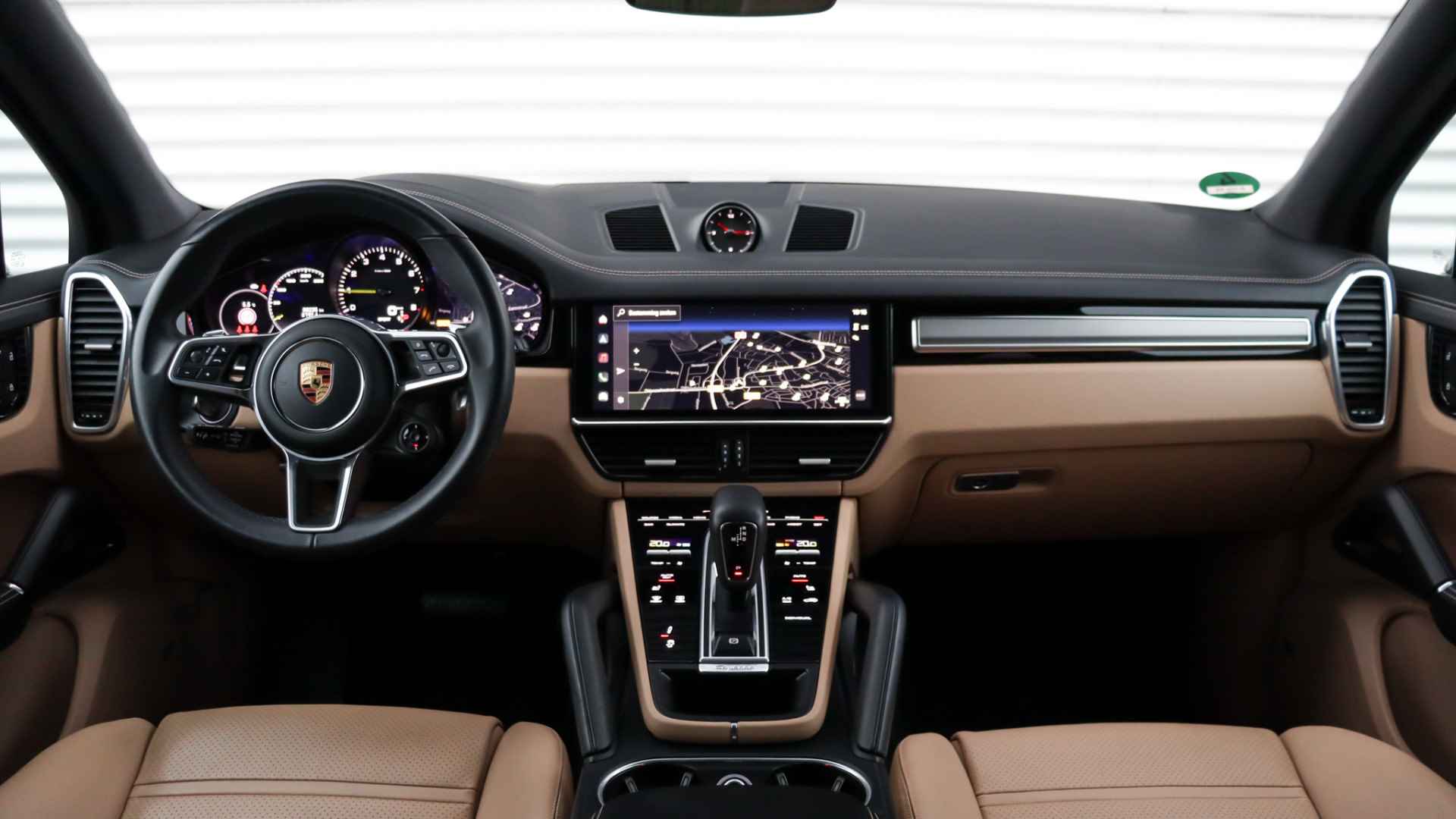 Porsche Cayenne 3.0 E-Hybrid Platinum Edition SportDesign | Head-up | Surround View | Panoramadak | BOSE Sound | Trekhaak - 36/36