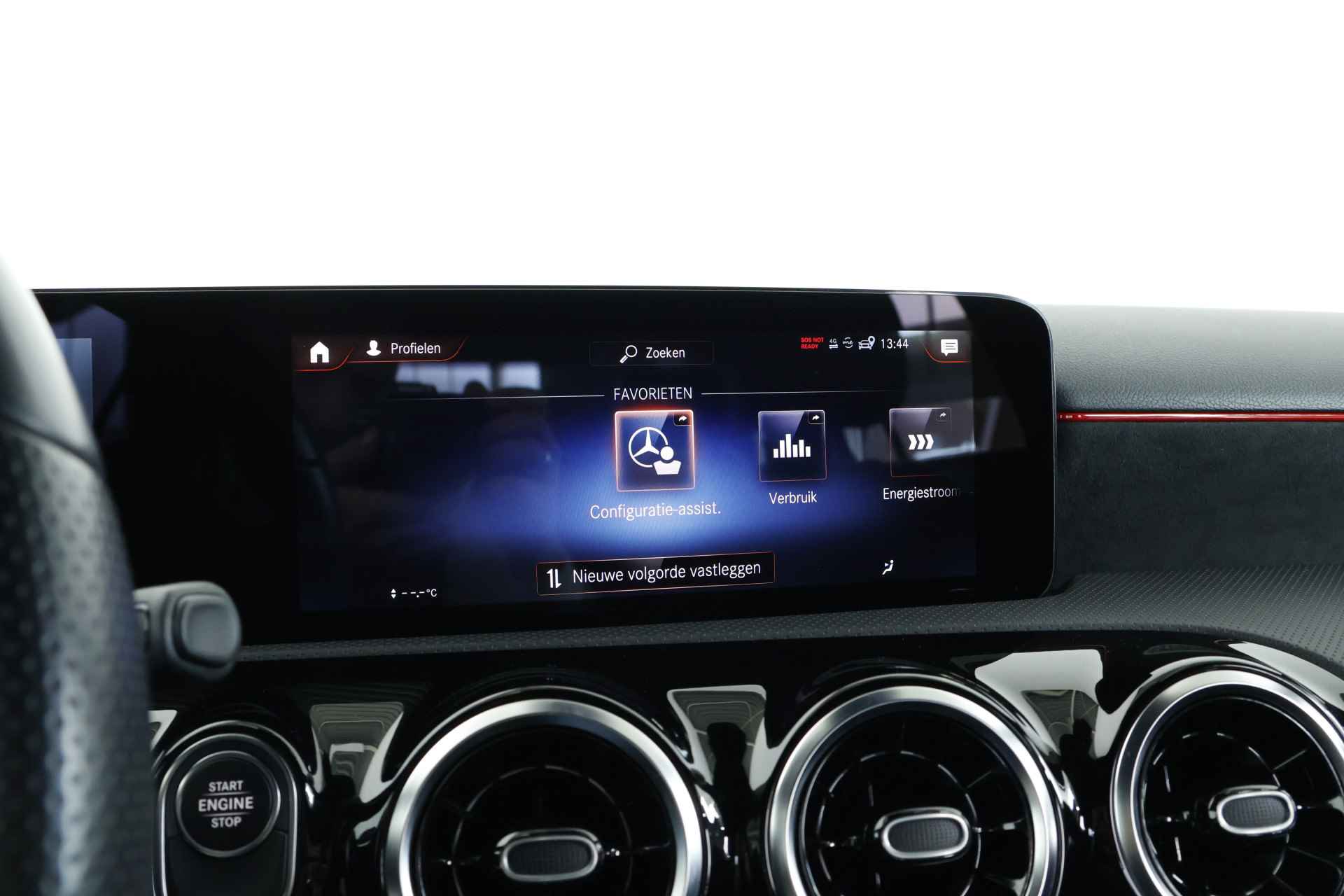 Mercedes-Benz A-Klasse 250 e AMG Line / Navi / Carplay / DAB / LED - 24/41