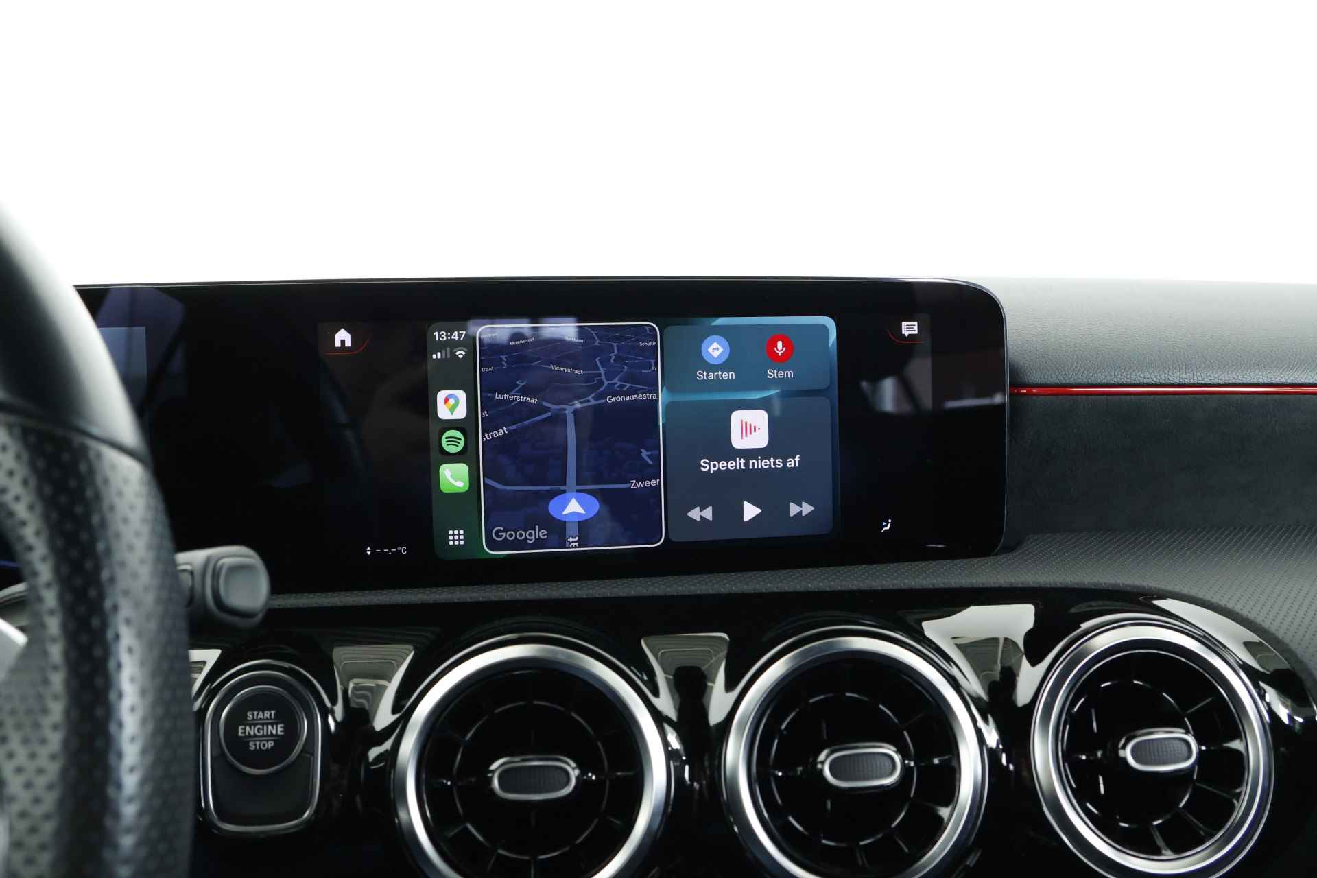 Mercedes-Benz A-Klasse 250 e AMG Line / Navi / Carplay / DAB / LED - 32/41