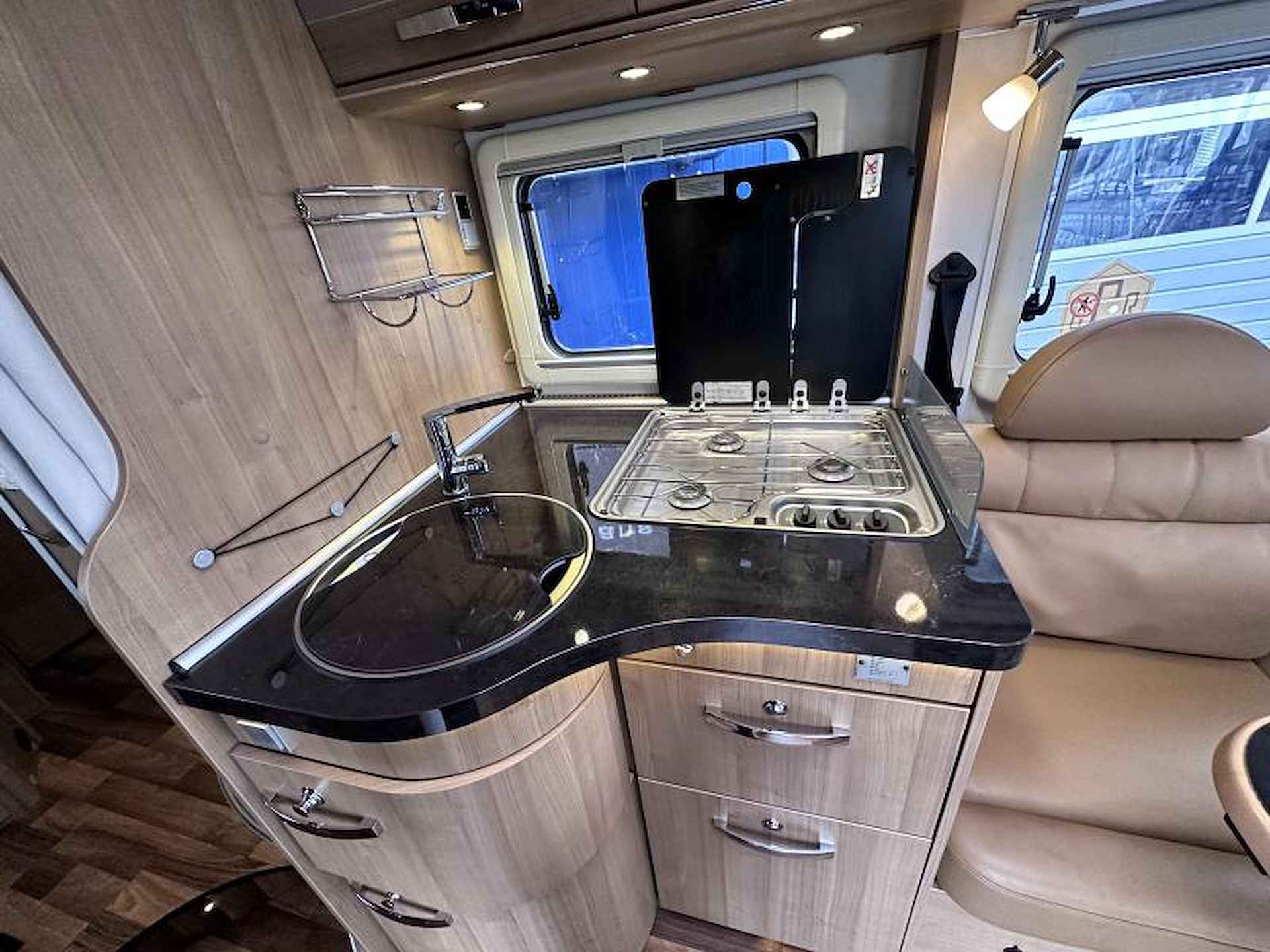 Hymer Starlight 575 face to face zit+automaat - 5/24