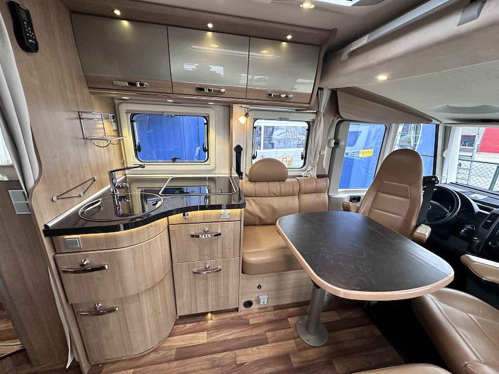 Hymer Starlight 575 face to face zit+automaat - 15/24