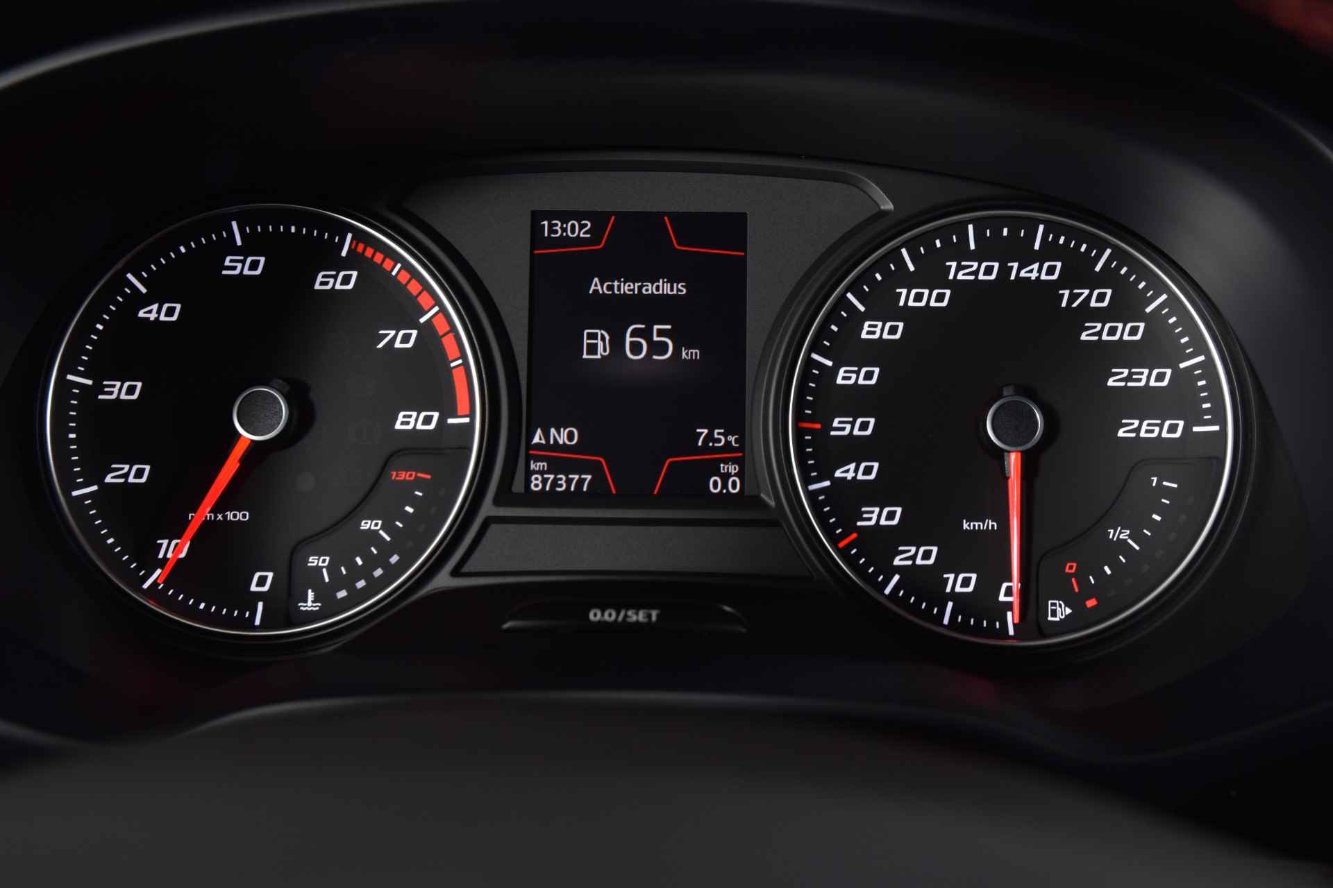 SEAT León ST 1.5 TSI 130 PK FR Business Intense | Cruise | PDC | NAV+ App. Connect | Auto. Airco | Trekhaak | LM 17"| - 36/56