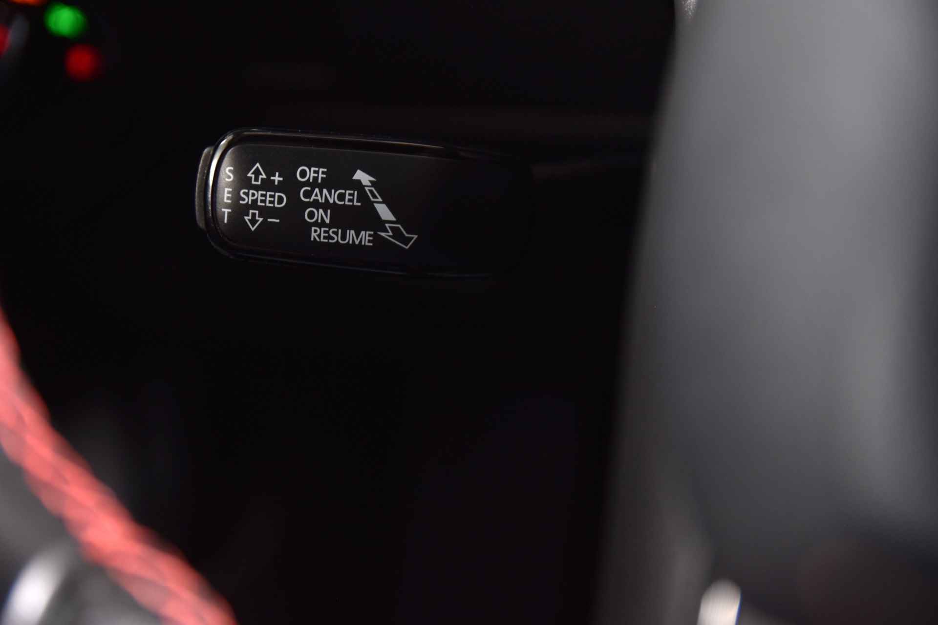SEAT León ST 1.5 TSI 130 PK FR Business Intense | Cruise | PDC | NAV+ App. Connect | Auto. Airco | Trekhaak | LM 17"| - 40/56