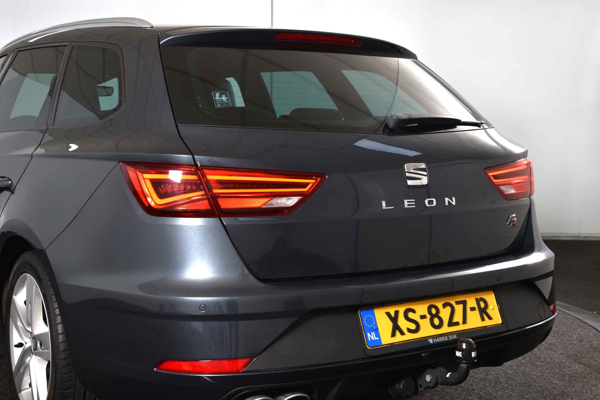 SEAT León ST 1.5 TSI 130 PK FR Business Intense | Cruise | PDC | NAV+ App. Connect | Auto. Airco | Trekhaak | LM 17"| - 46/56