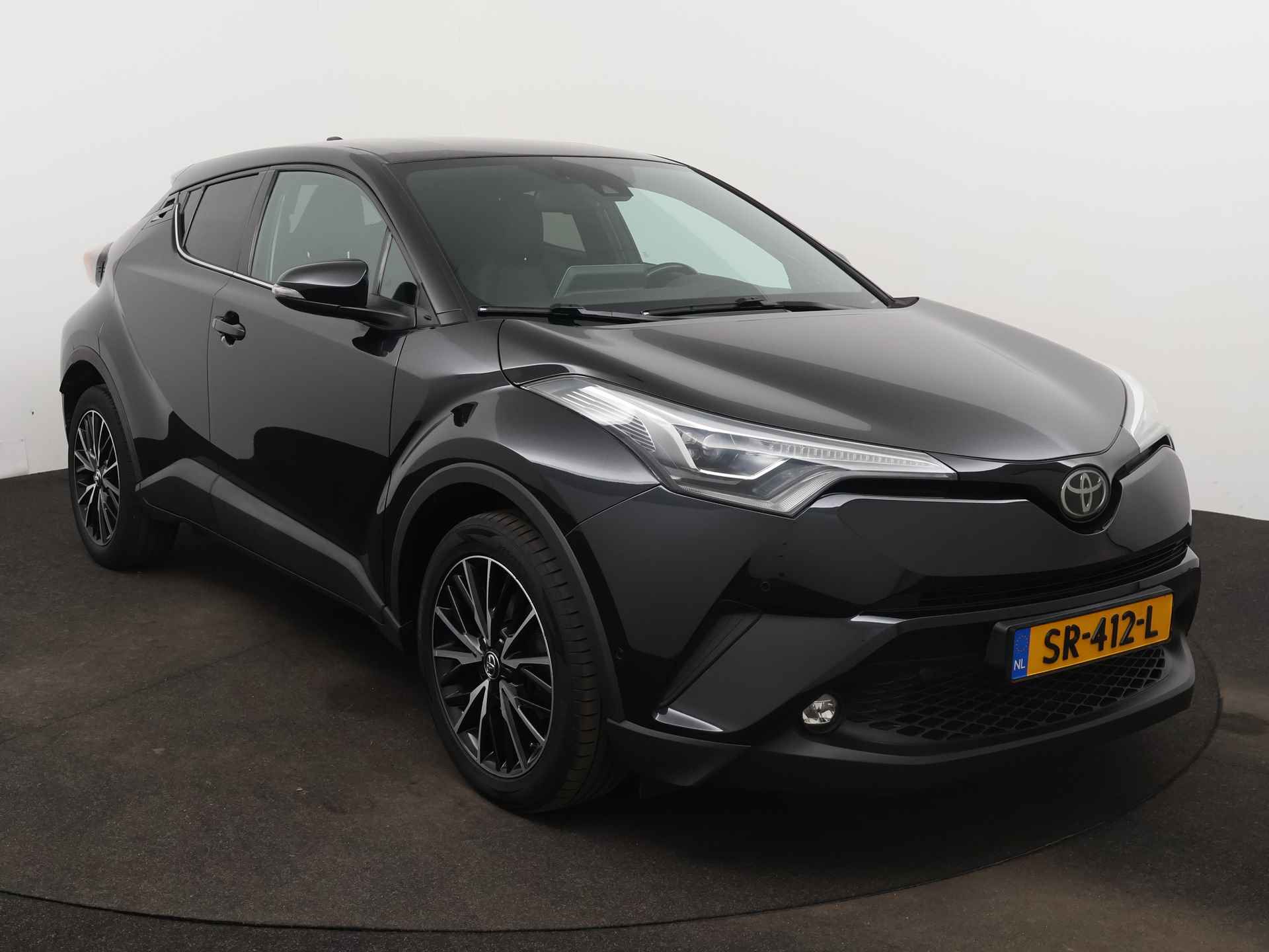 Toyota C-HR 1.2 AWD Bi-Tone Plus Limited | JBL | Navigatie | Stuur-/Stoelverwarming | Parkeerhulp | - 29/46