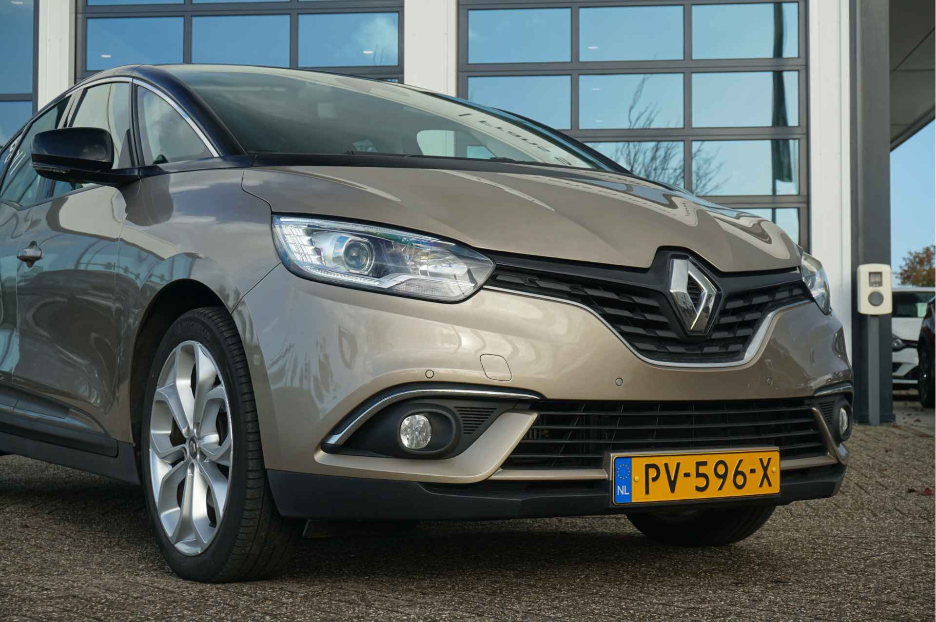 Renault Scénic 1.2 TCE 130 Zen - 7/20