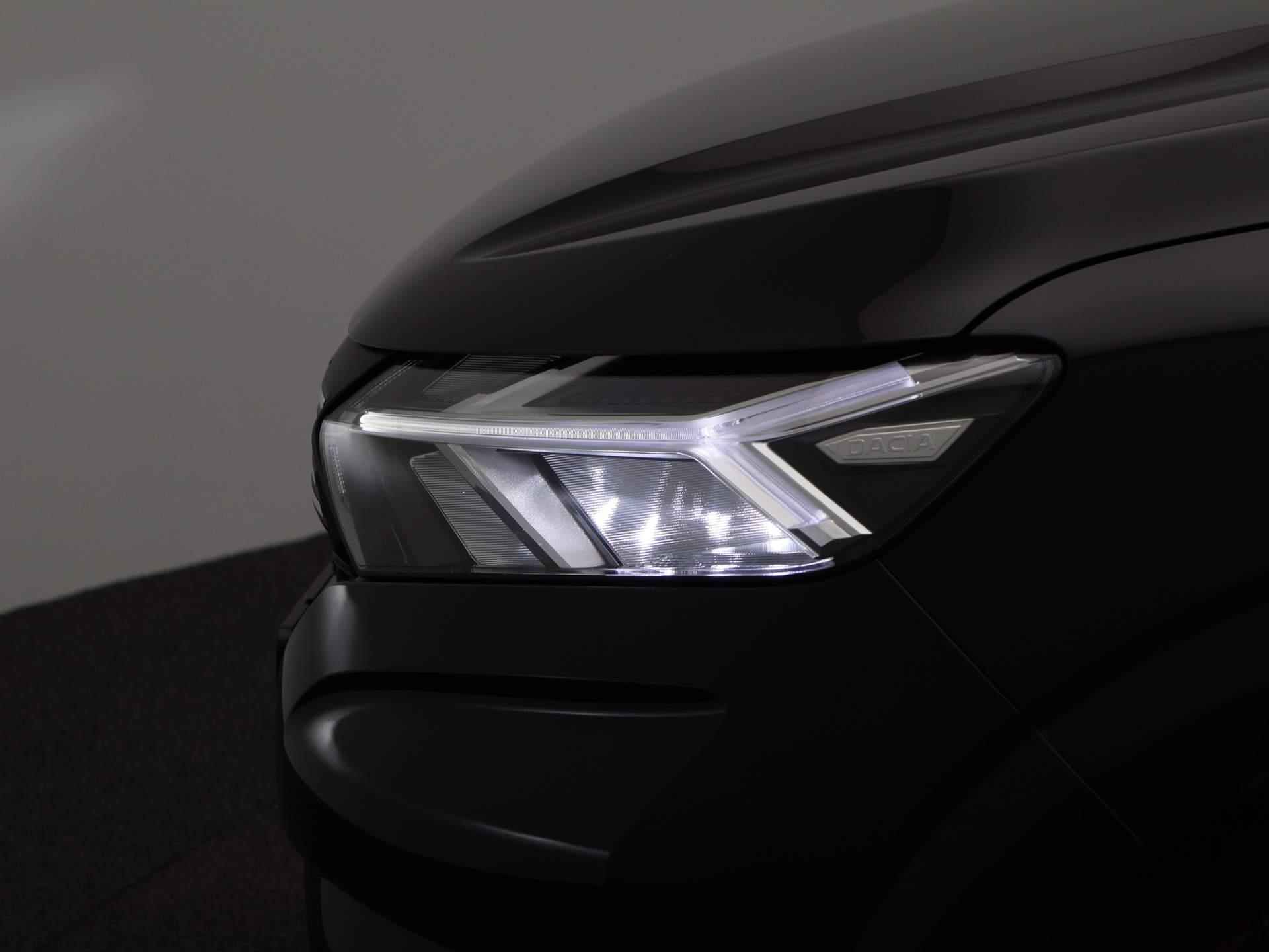 Dacia Sandero 1.0 TCe Expression 90pk | Navigatie | Airco | Parkeersensoren achter | LED Koplampen - 16/34