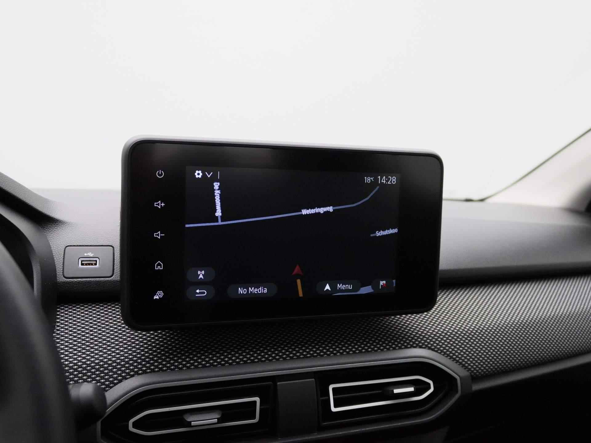 Dacia Sandero 1.0 TCe Expression 90pk | Navigatie | Airco | Parkeersensoren achter | LED Koplampen - 17/34
